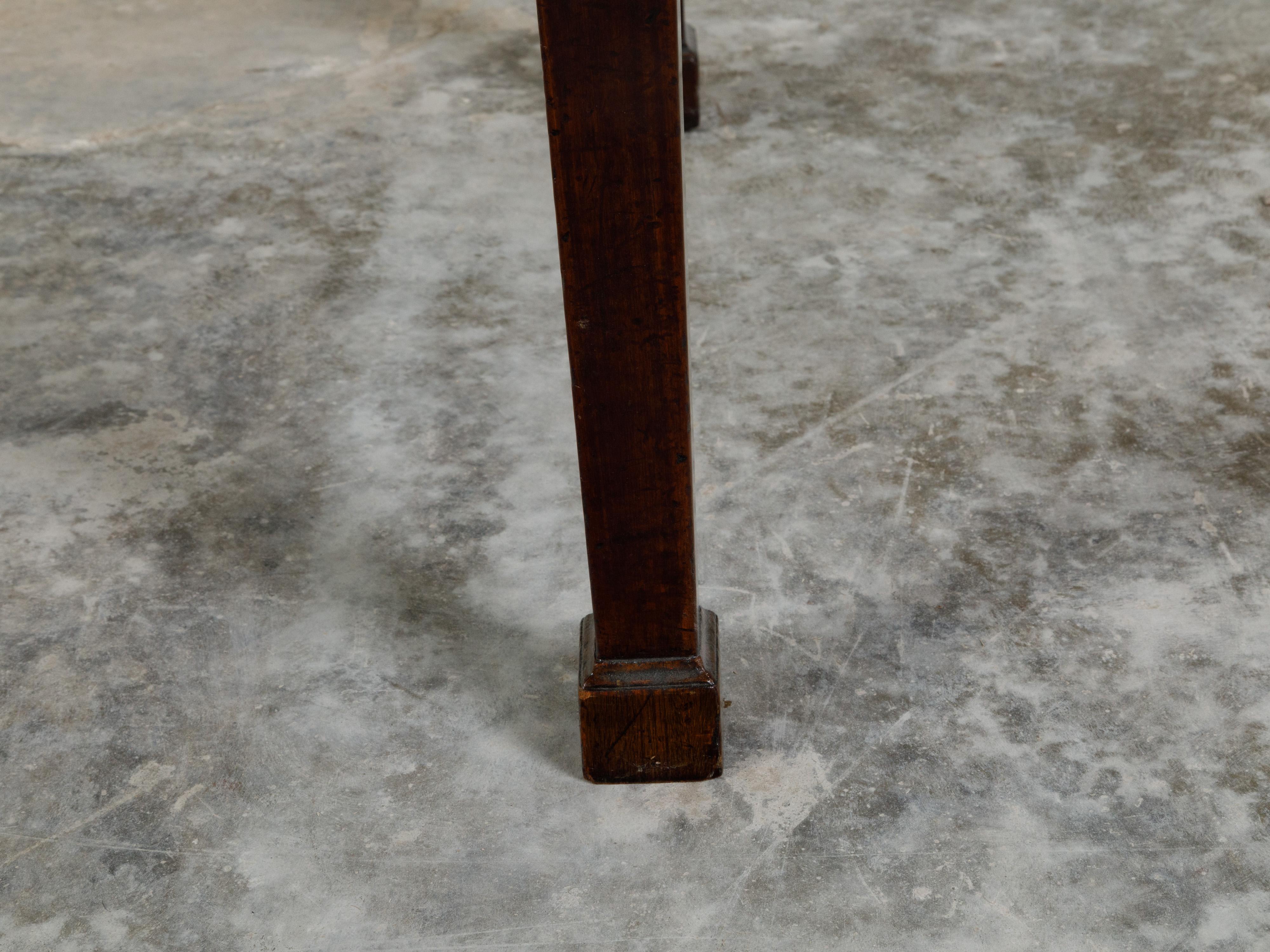 English 1820s Mahogany Server with White Veined Marble Top and Lateral Drawer For Sale 7