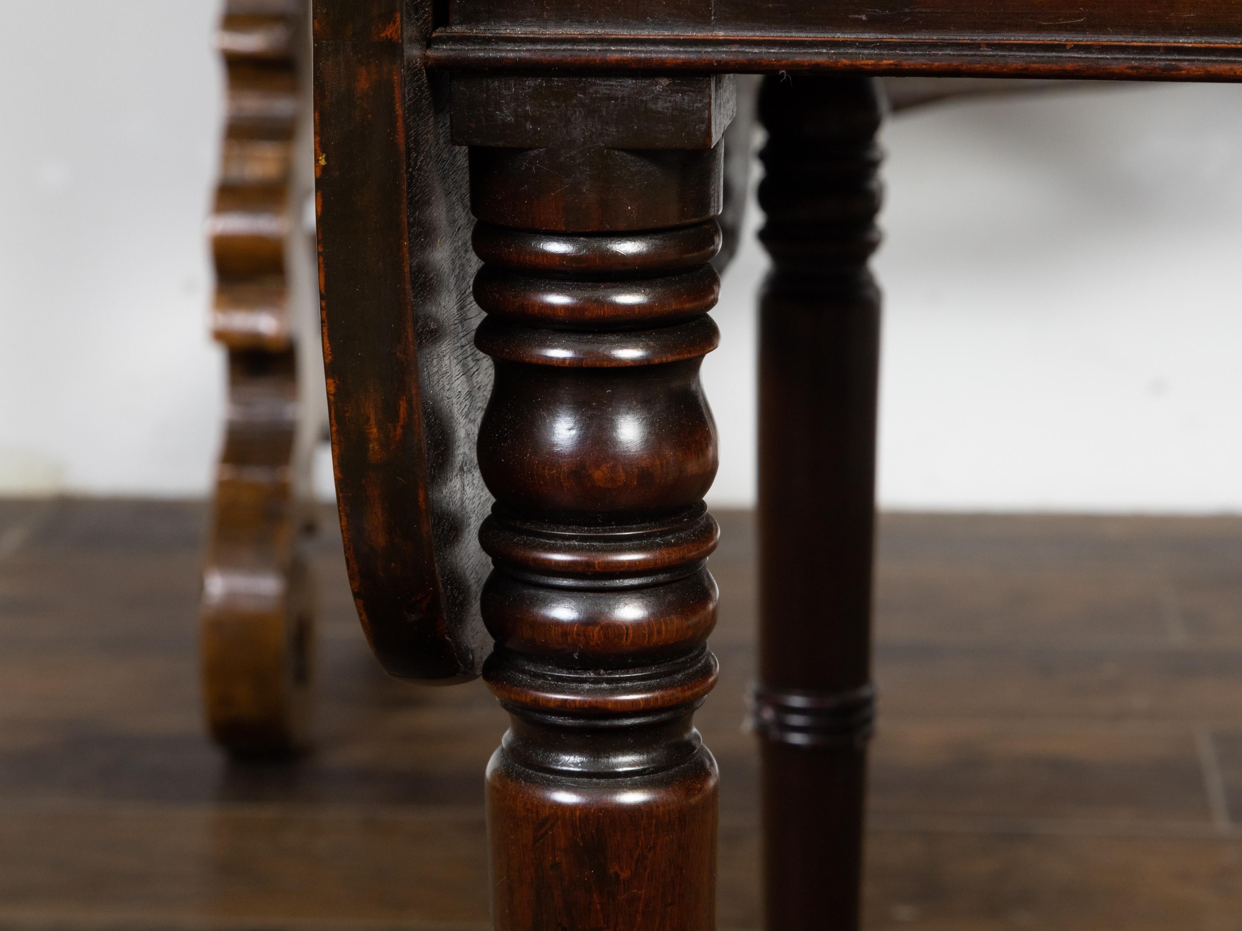 English 1820s Regency Period Mahogany Pembroke Table with Drawer and Turned Legs 8