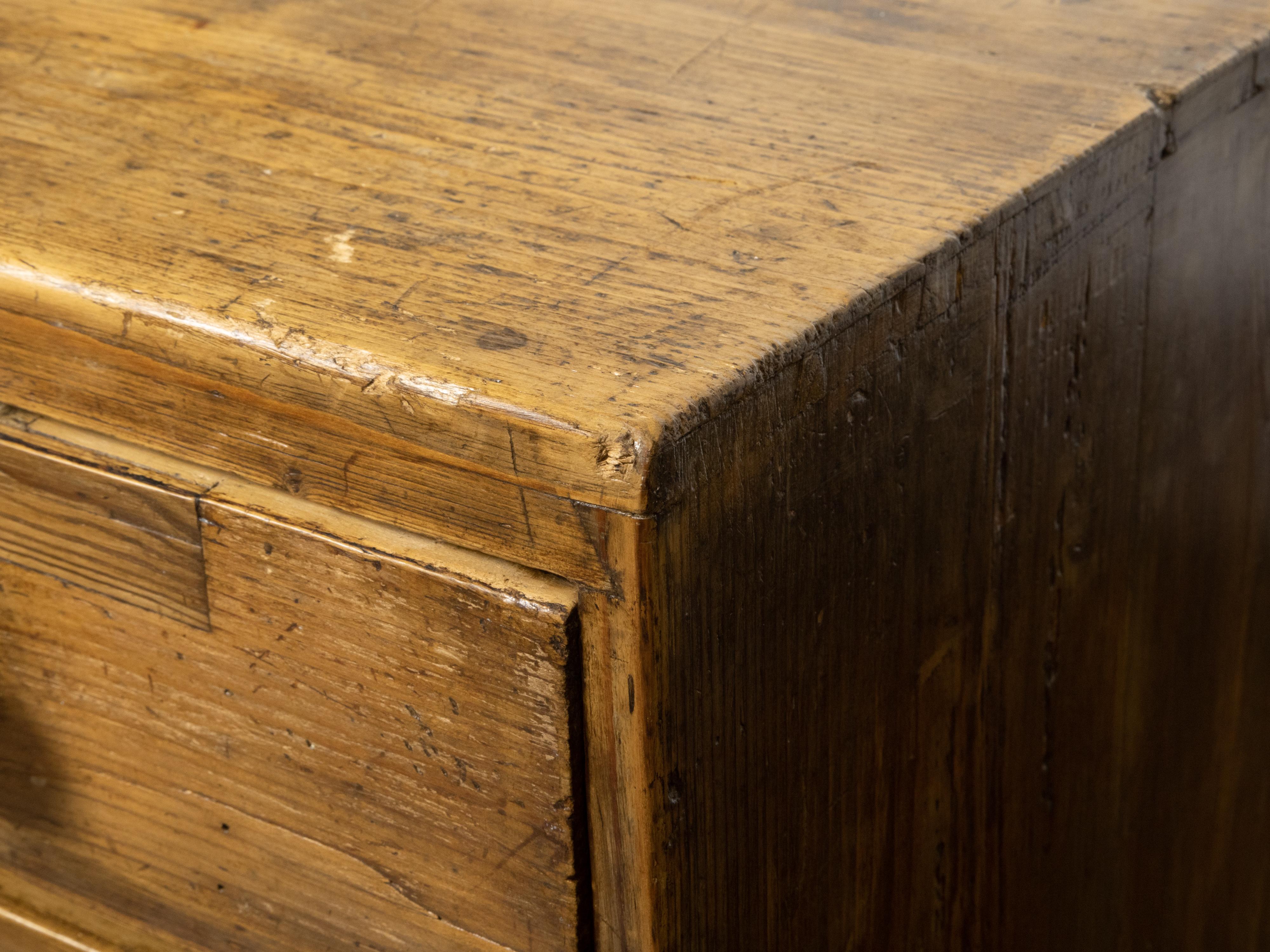 English 1820s Regency Period Pine Chest with Five Graduated Drawers and Patina 5