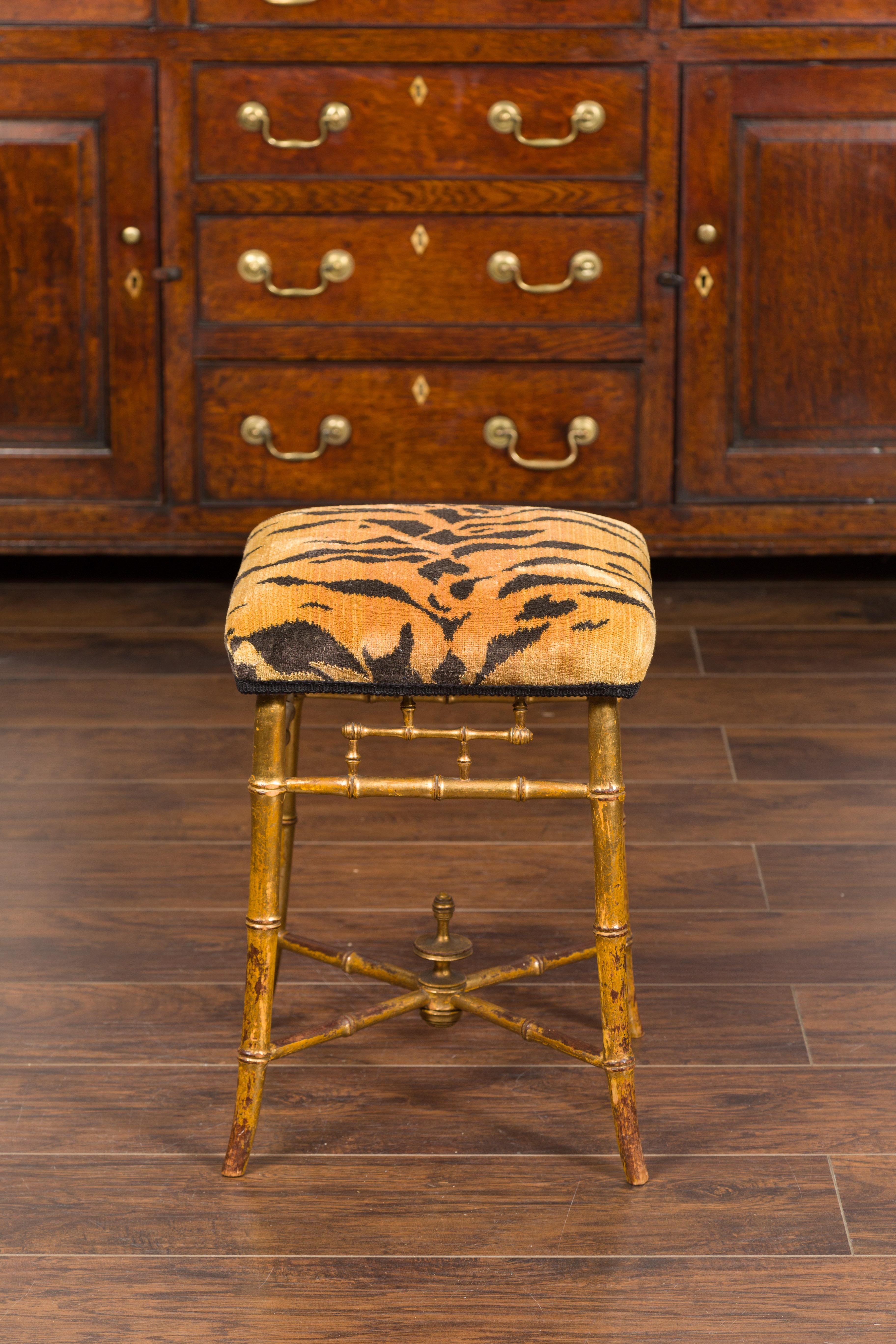 English 1840s Chinese Chippendale Style Gilt Faux Bamboo Stool with Tiger Fabric In Good Condition In Atlanta, GA