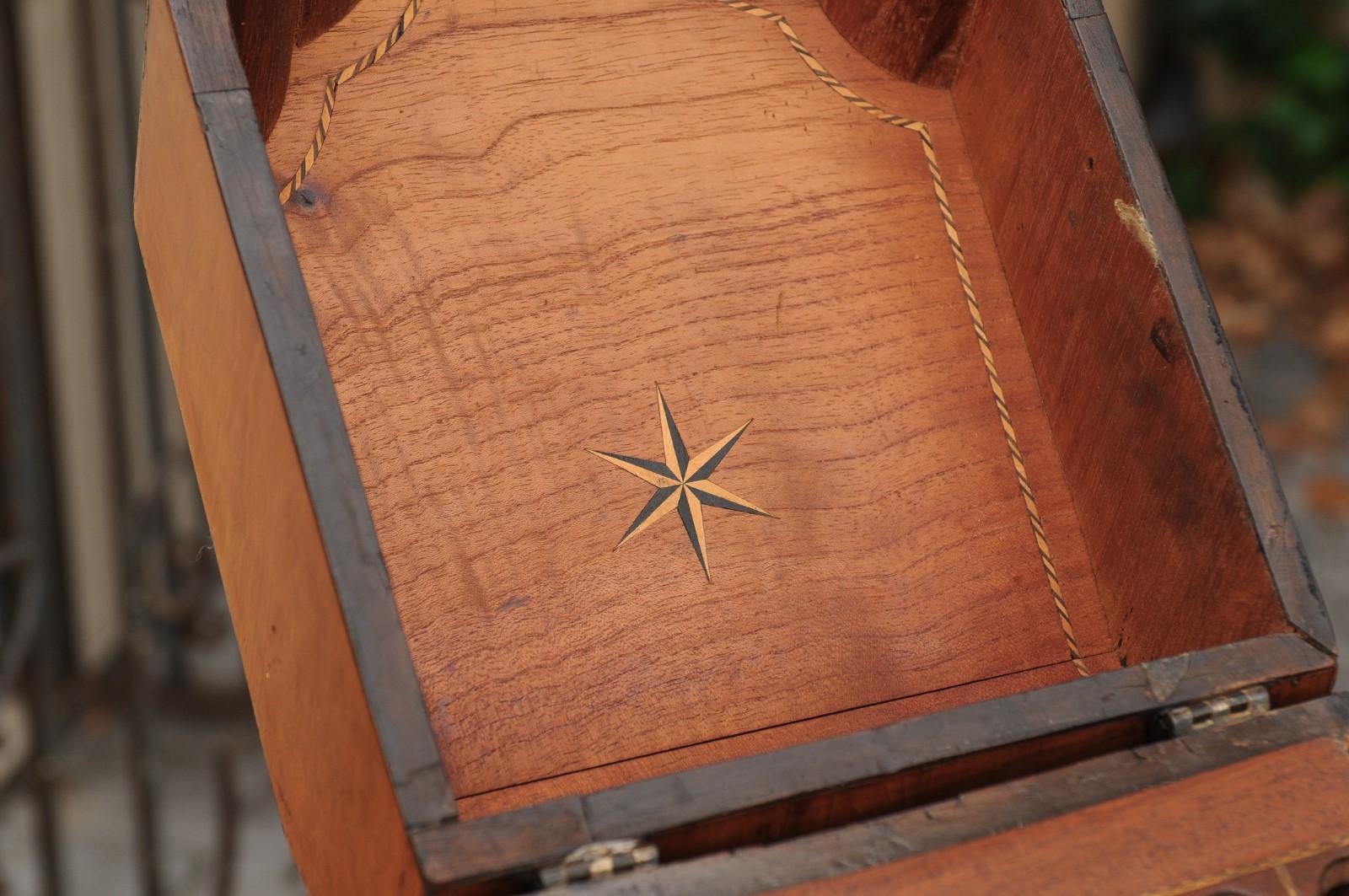 19th Century English 1840s Mahogany Serpentine Knife Box with Medallion Inlay and Stringing For Sale