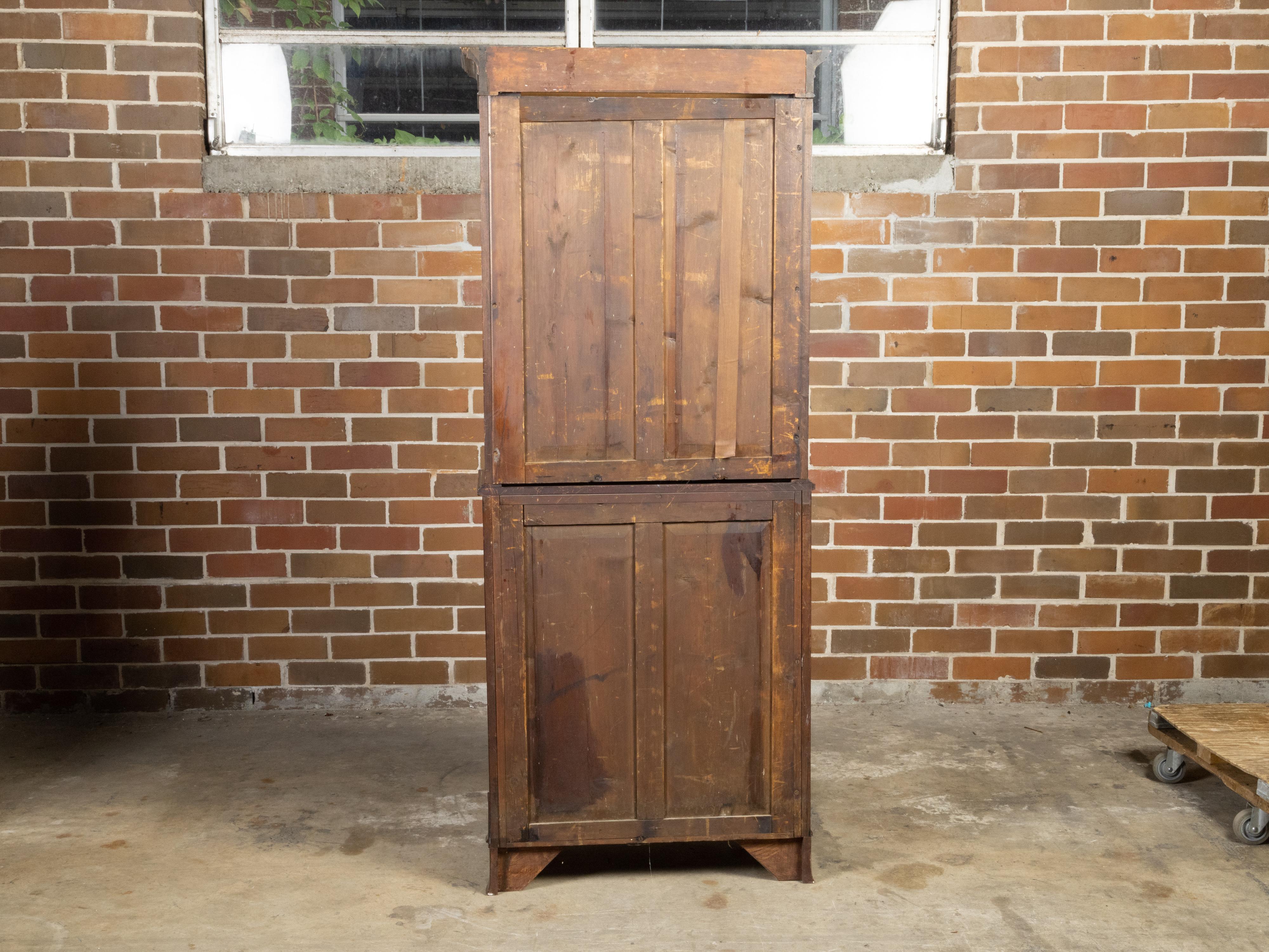 English 1840s Mahogany Veneered Vitrine Cabinet with Glass Doors and Drawers In Good Condition For Sale In Atlanta, GA