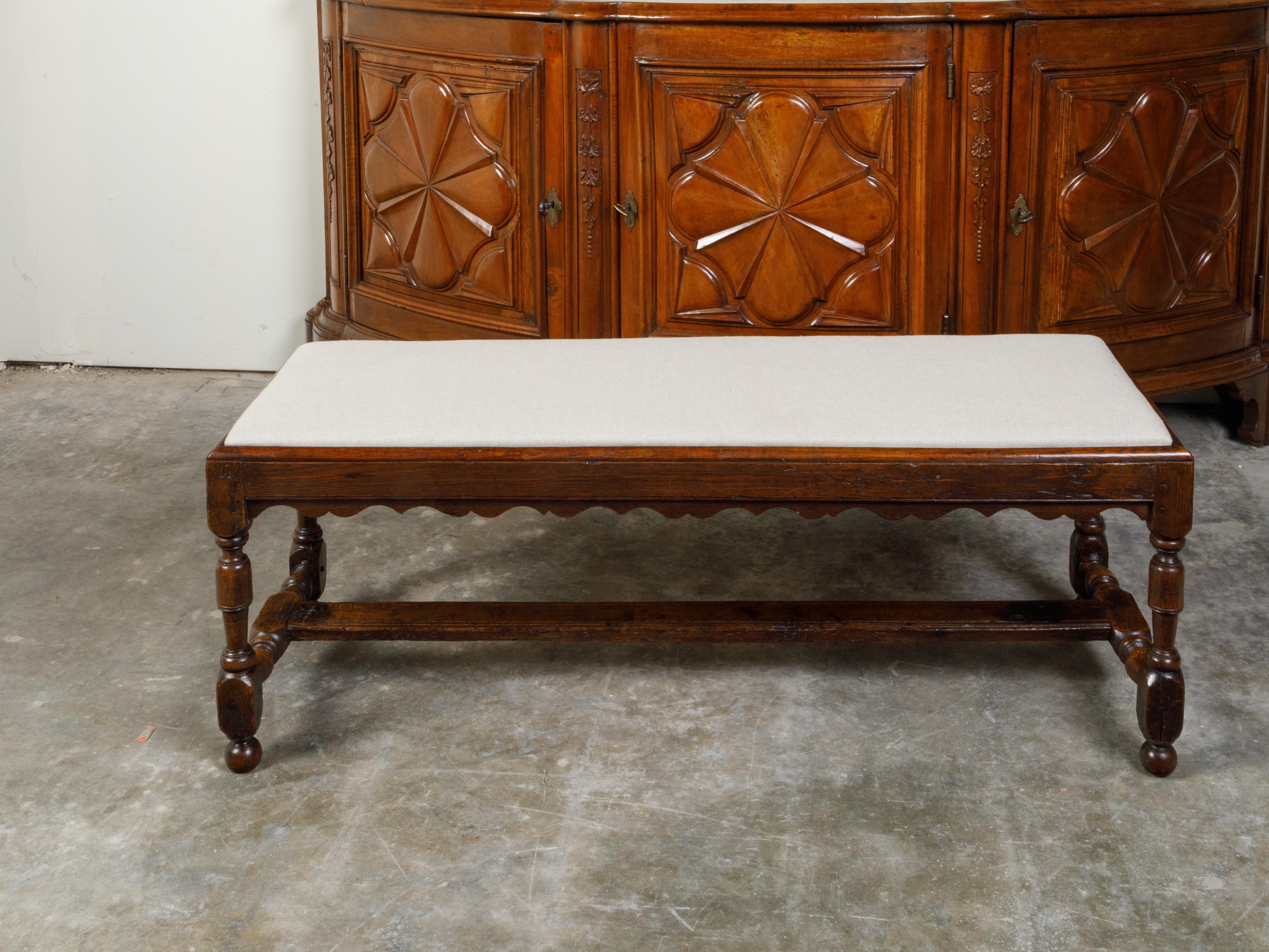 English 1840s Oak Bench with Turned Legs, H-Form Stretcher and Upholstery In Good Condition In Atlanta, GA