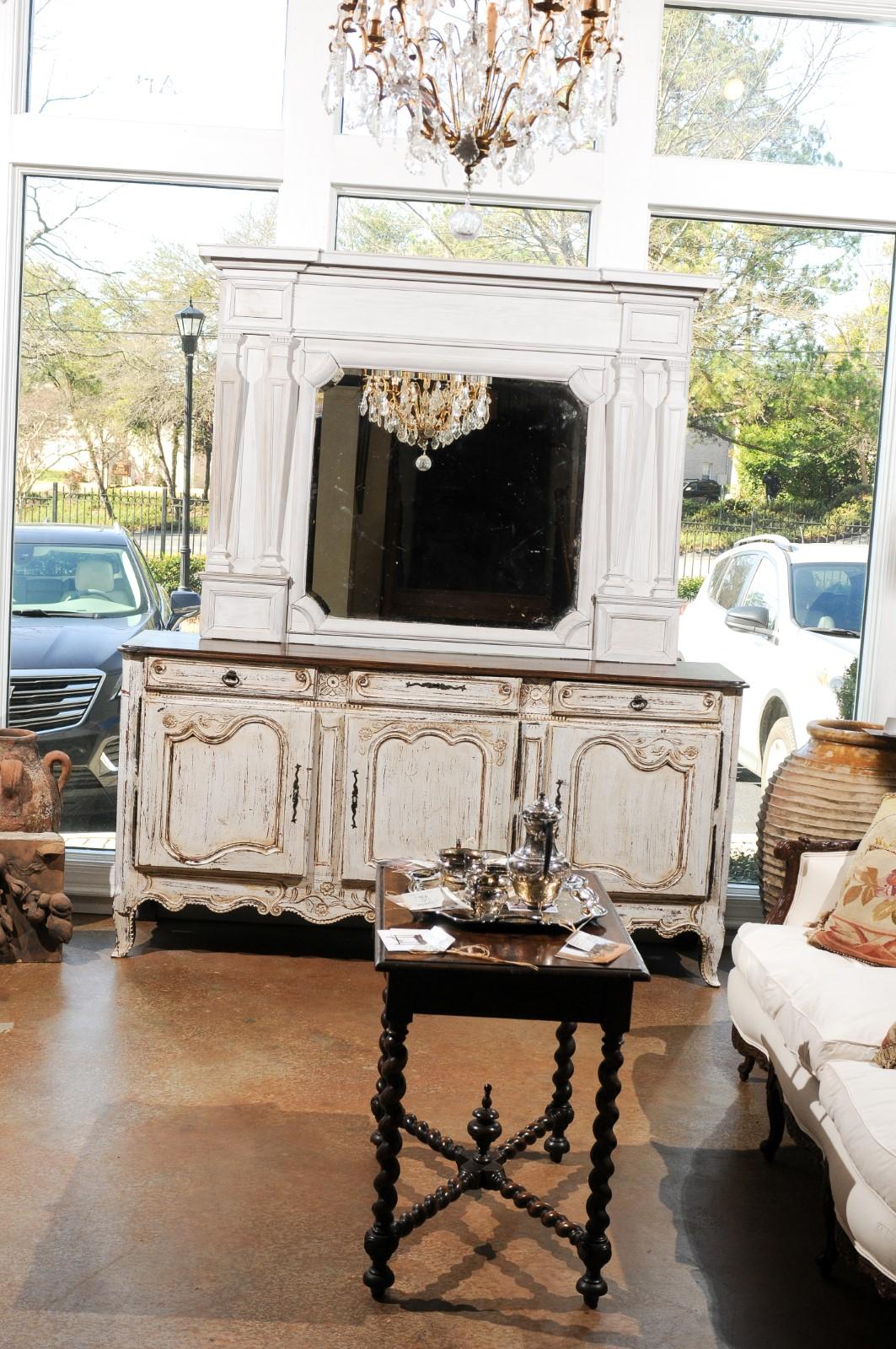 English 1840s Painted Wood Over Mantel Mirror with Classical Tapering Pilasters In Good Condition In Atlanta, GA