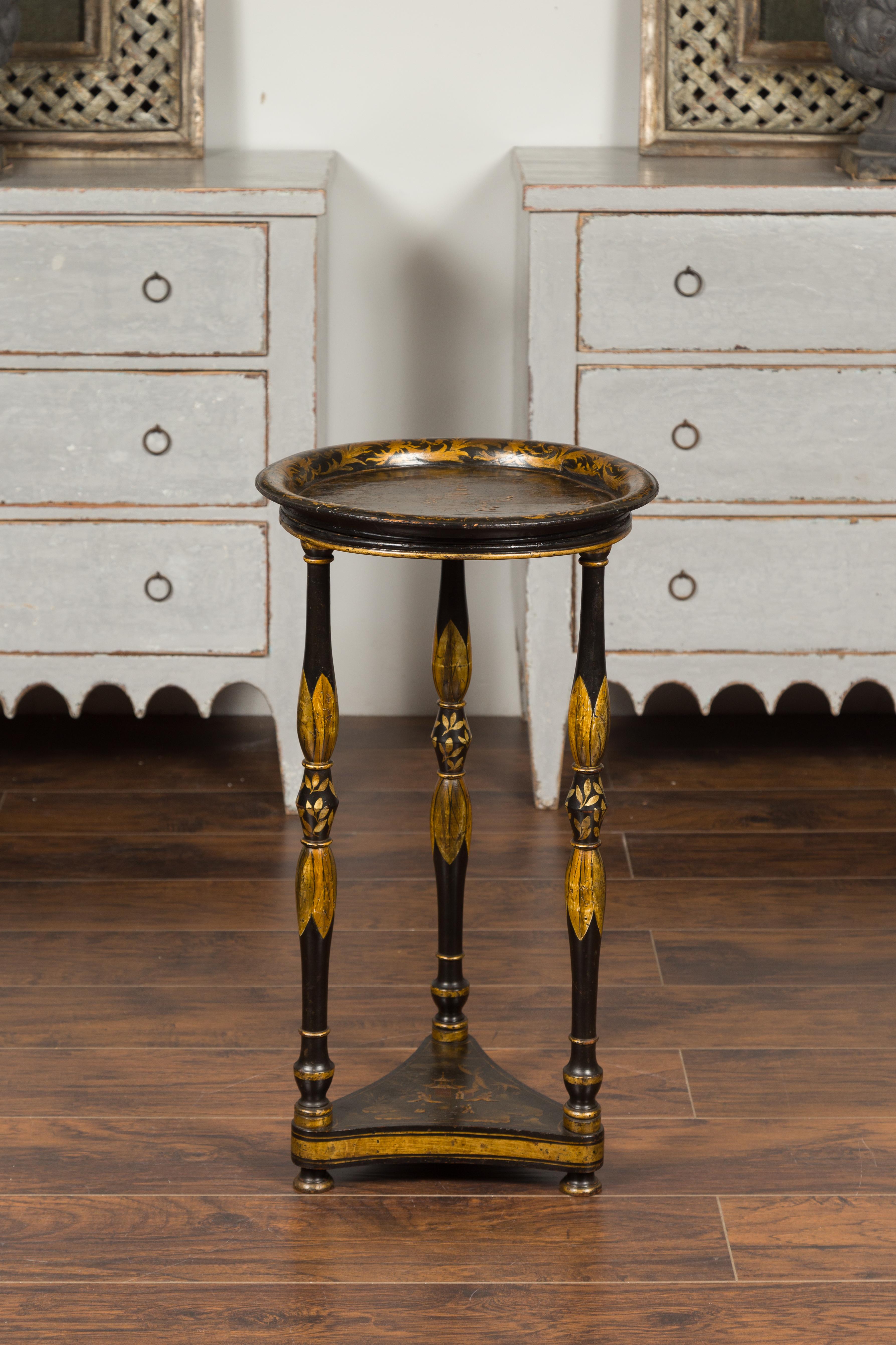 Ebonized English 1850s Black Chinoiserie Guéridon Table with Gilt Motifs and Turned Legs For Sale