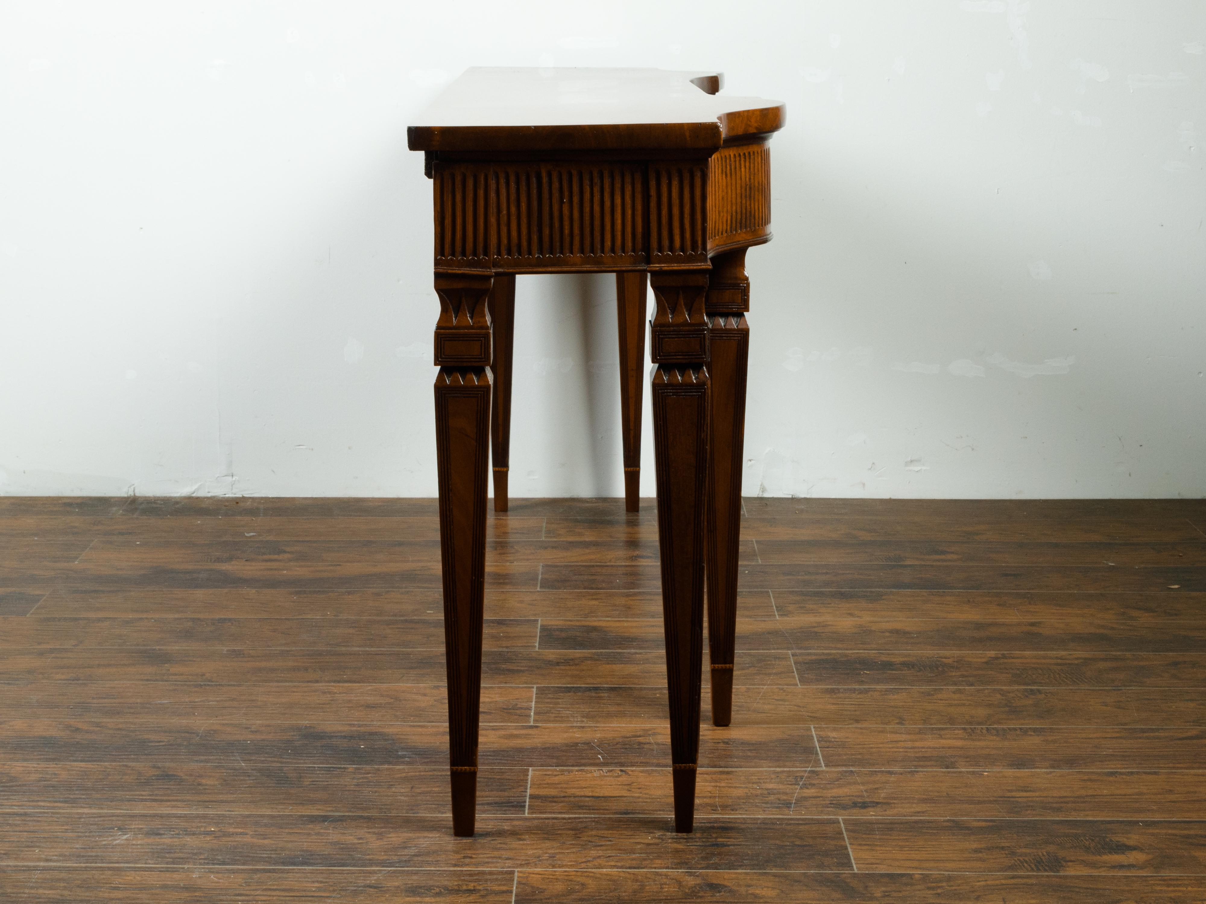 English 1850s Mahogany Console Table with Fluted Apron and Tapered Legs In Good Condition In Atlanta, GA