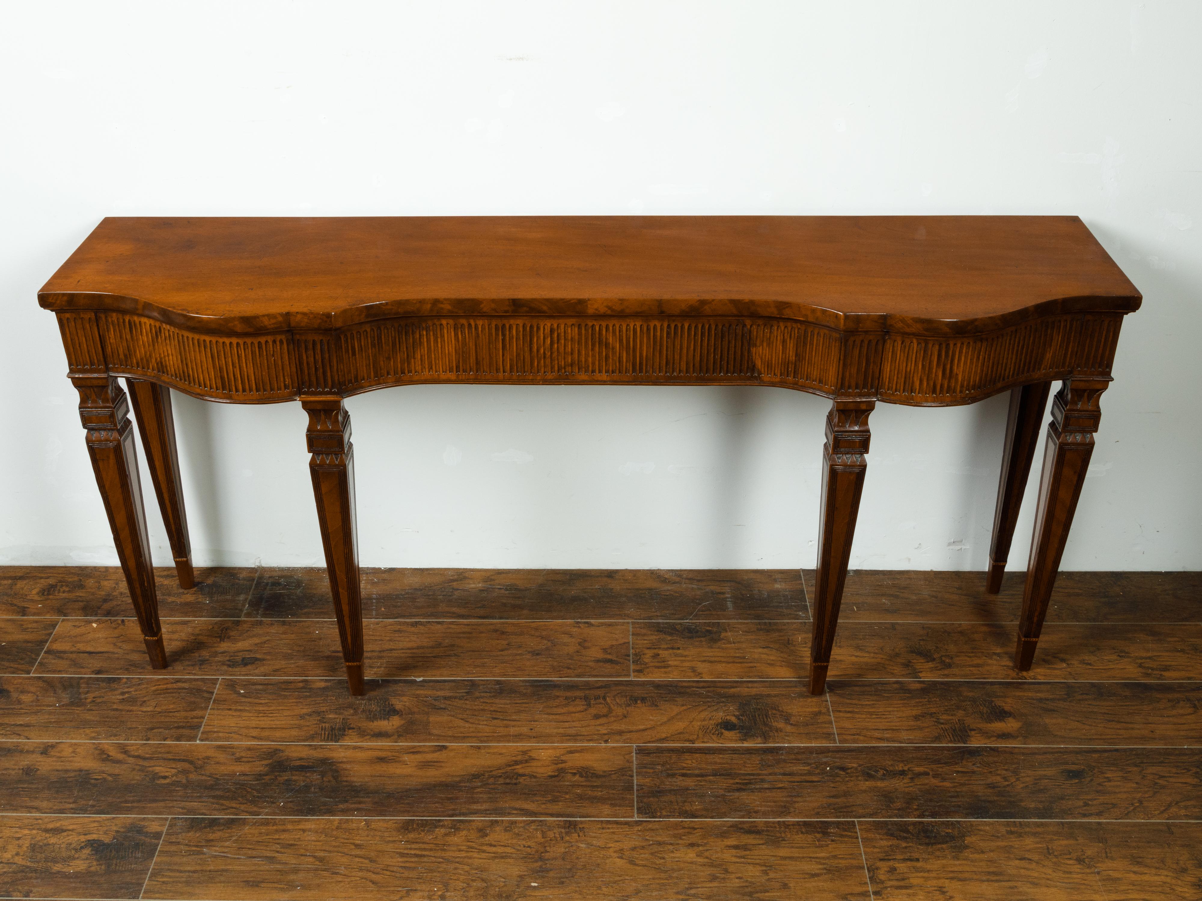 English 1850s Mahogany Console Table with Fluted Apron and Tapered Legs 1