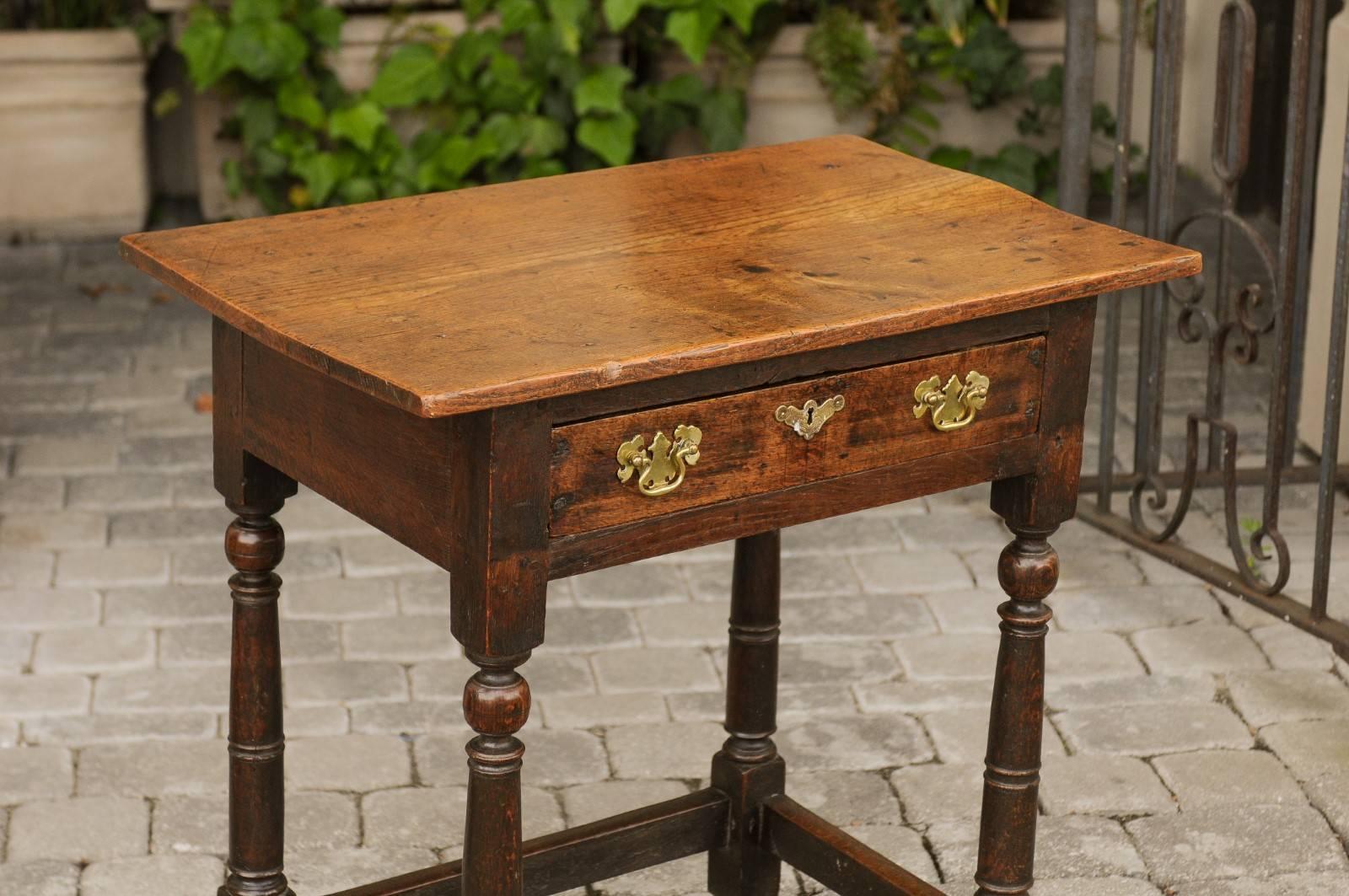 19th Century English 1850s Oak Side Table with Drawer, Brass Hardware and Turned Legs