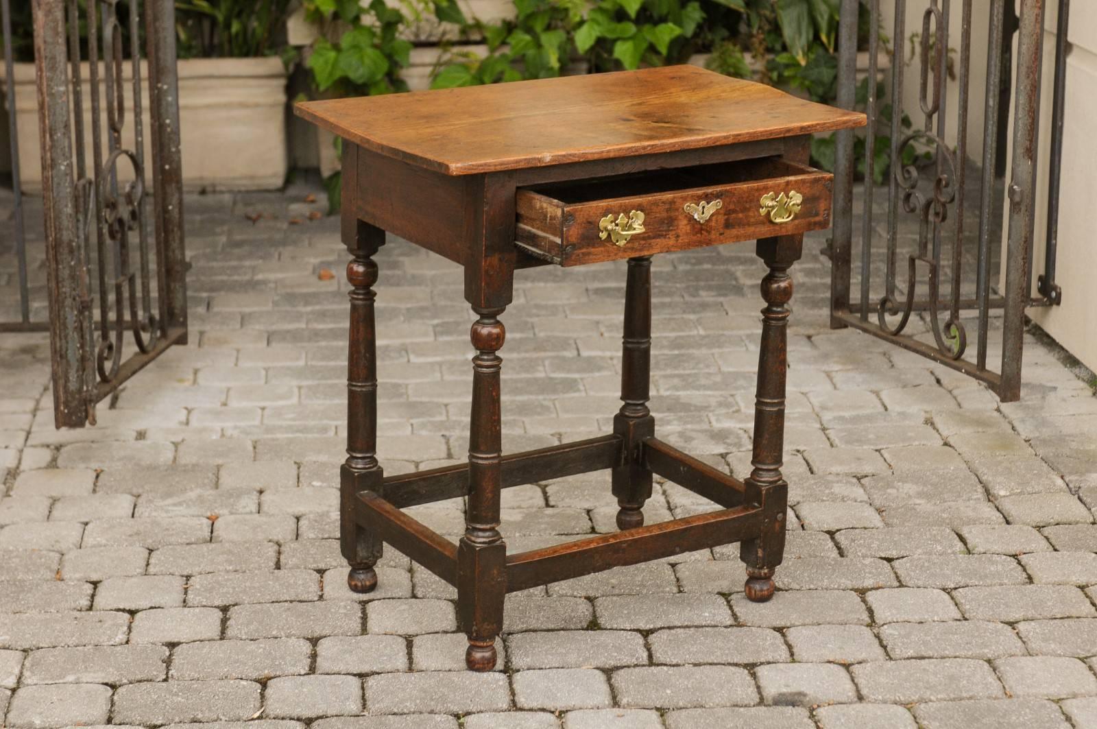 English 1850s Oak Side Table with Drawer, Brass Hardware and Turned Legs 2