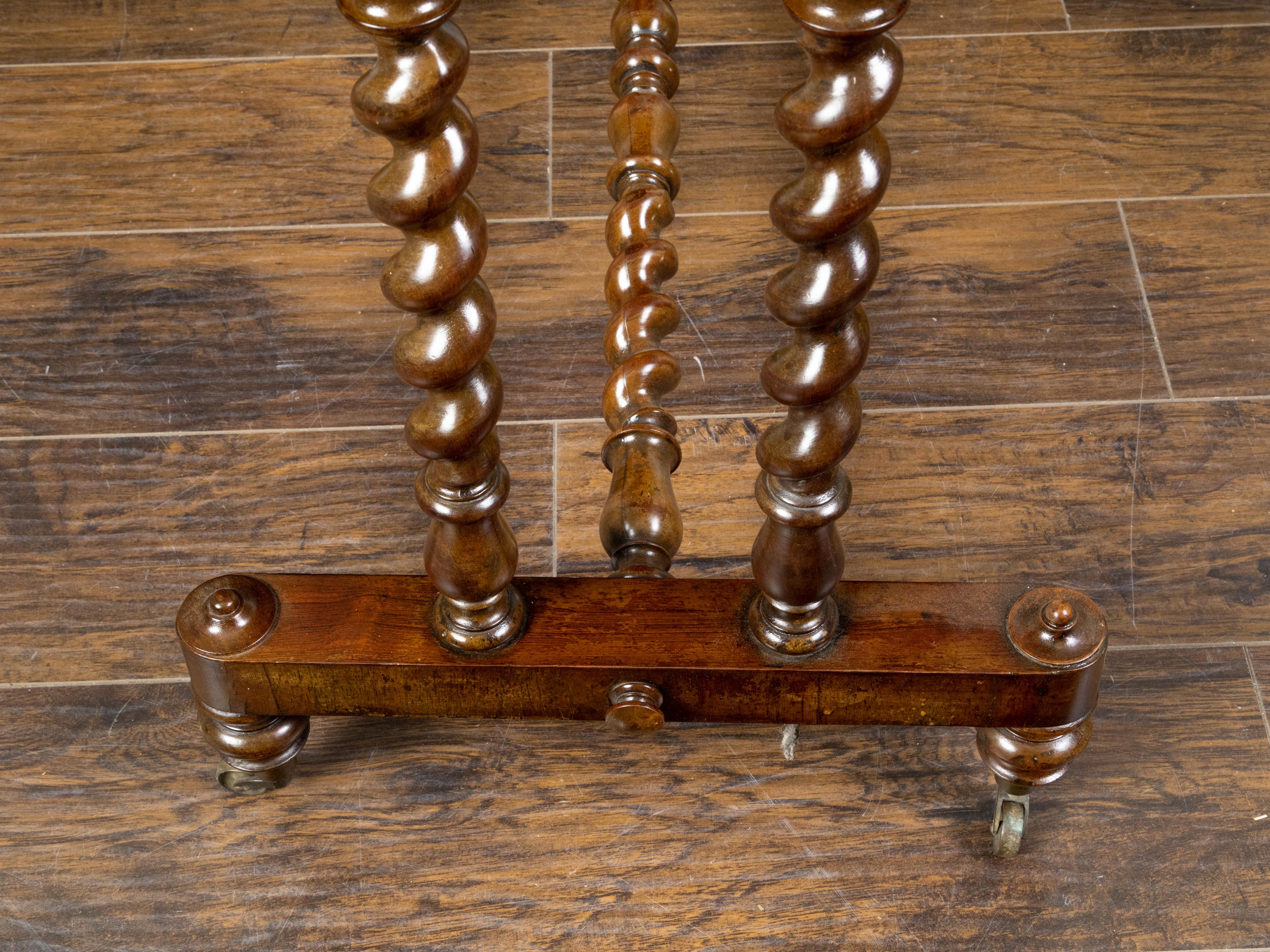 English 1860s Mahogany Table with Barley Twist Base and Petite Casters For Sale 5