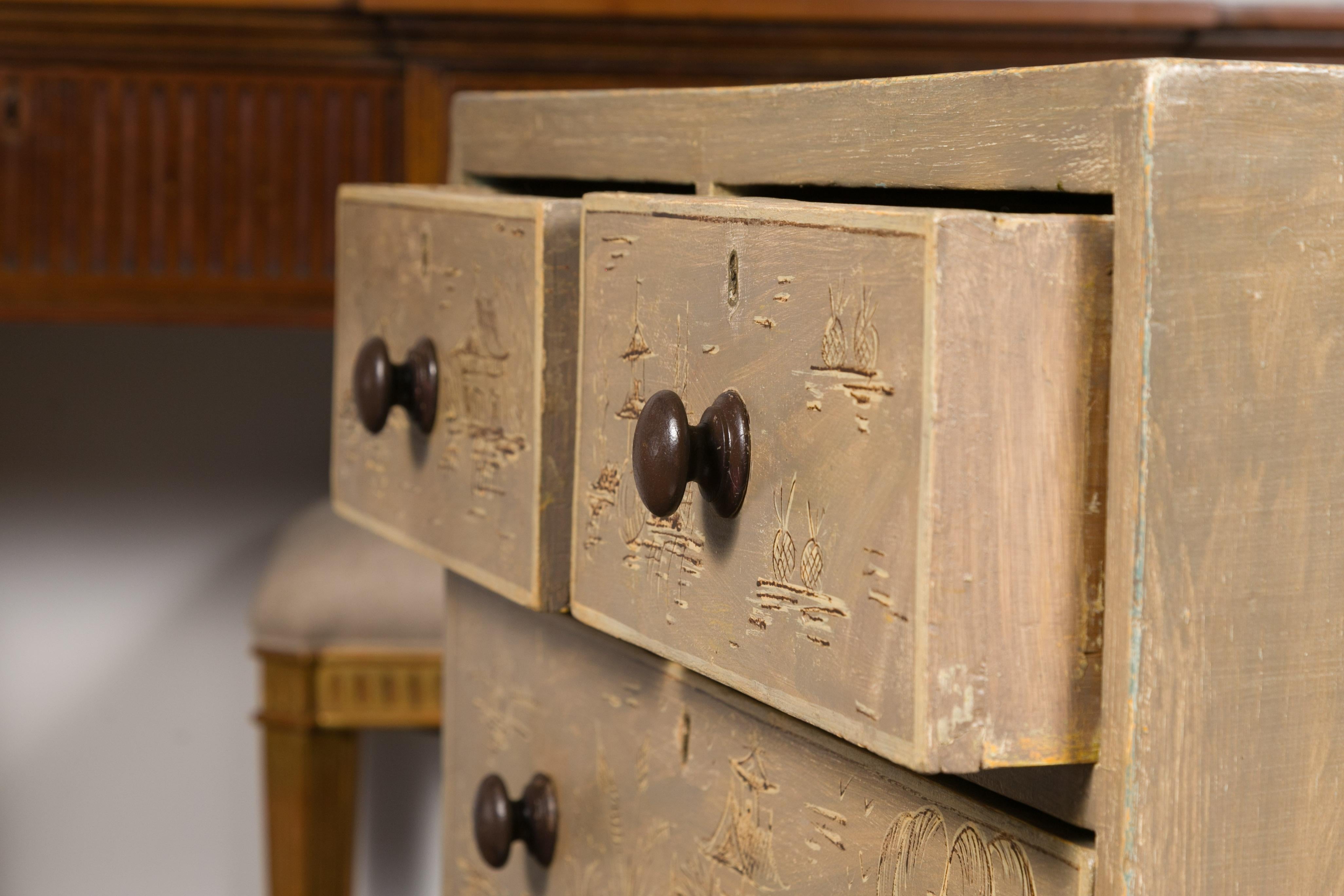 English 1860s Painted Chinoiserie Four-Drawer Chest with Ogee Bracket Feet In Good Condition In Atlanta, GA