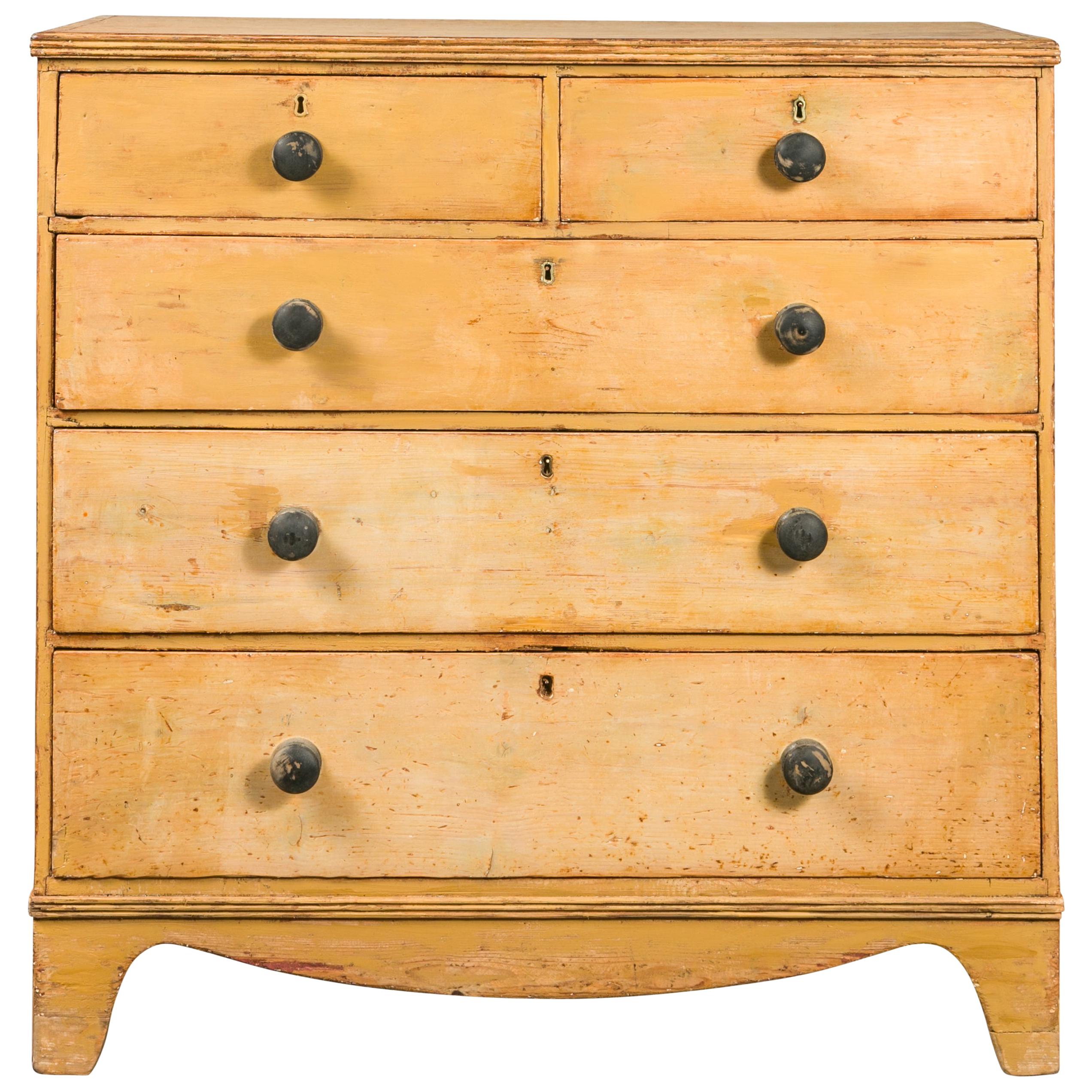 English 1860s Pine Five-Drawer Chest with Valanced Apron and Wooden Pulls