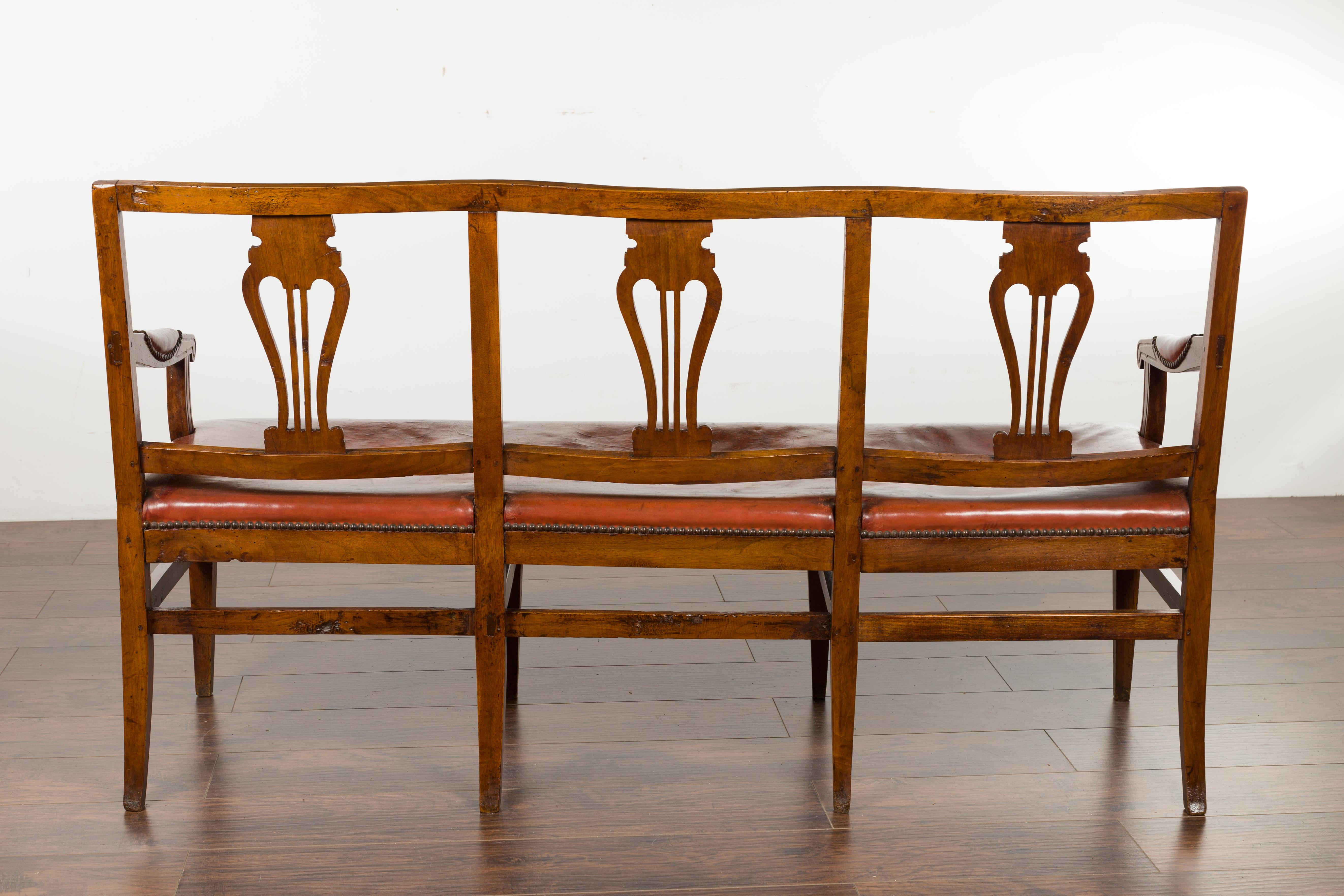 English 1860s Walnut Three-Seat Bench with Leather Seat and Carved Splats 11