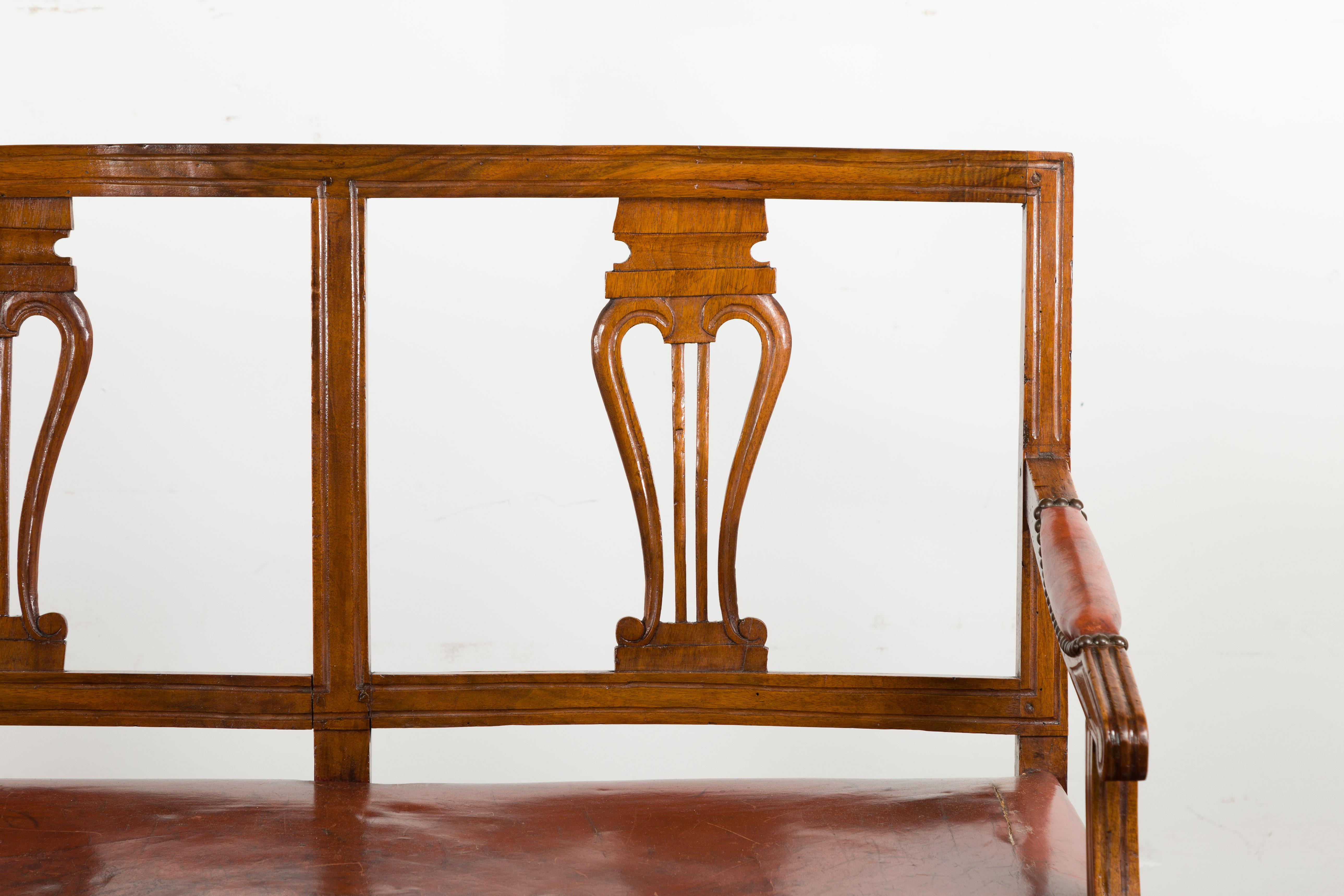 English 1860s Walnut Three-Seat Bench with Leather Seat and Carved Splats 1