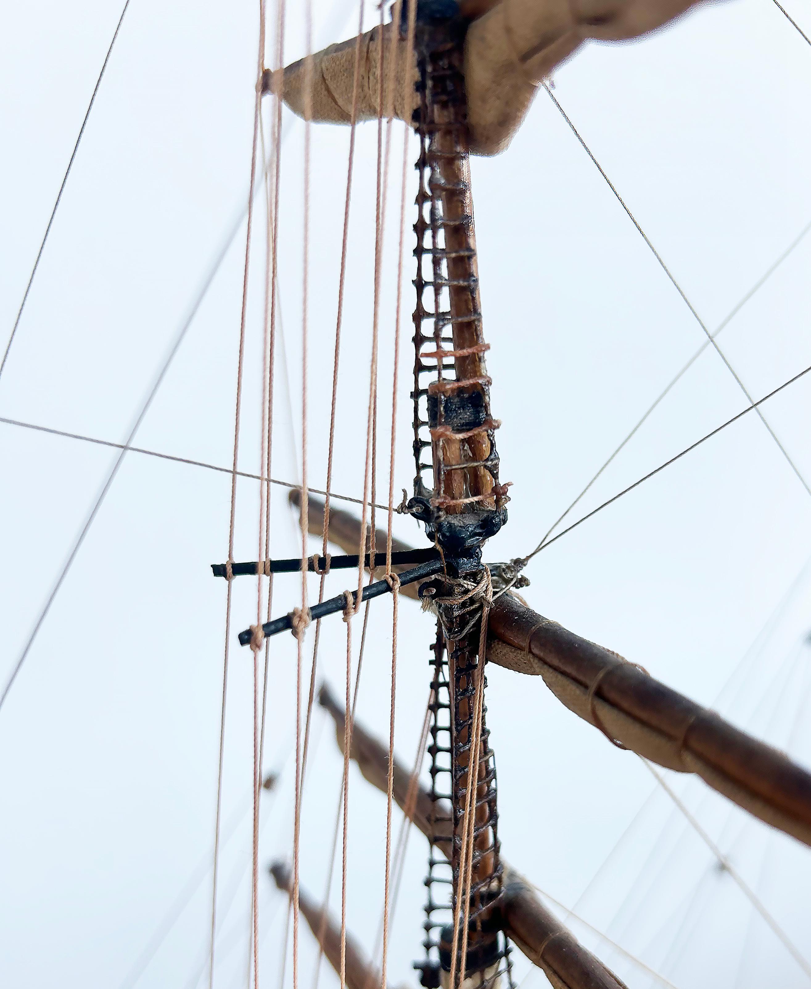 English 1870 Cutty Sark Clipper Hand-Crafted Model Encased in Wood, Glass 1970s en vente 7