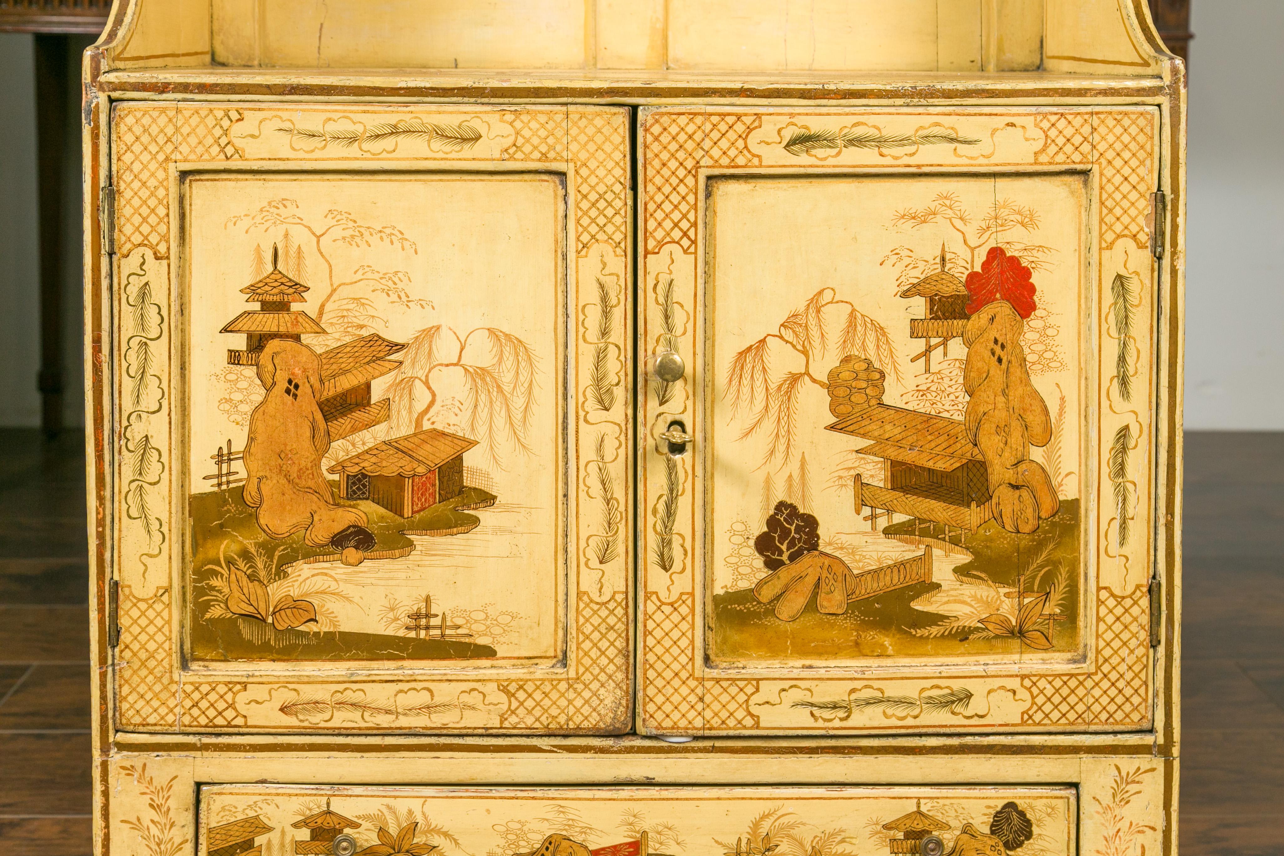 English 1870s Chinoiserie Waterfall Bookcase with Soft Yellow Painted Finish For Sale 3