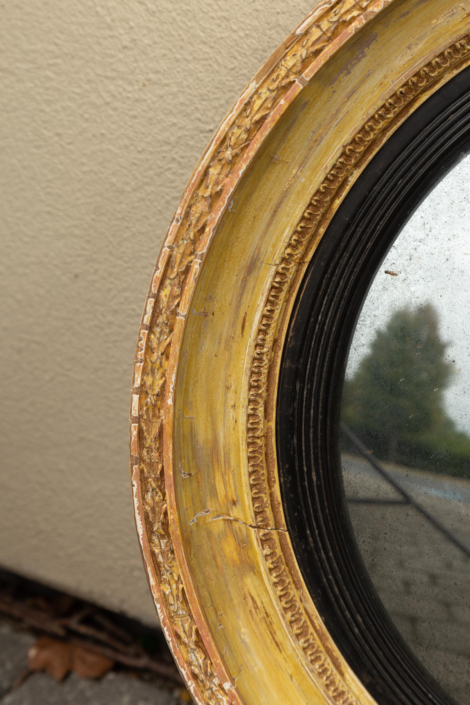 English 1870s Distressed Wood Convex Bullseye Mirror with Ebonized Accents 5