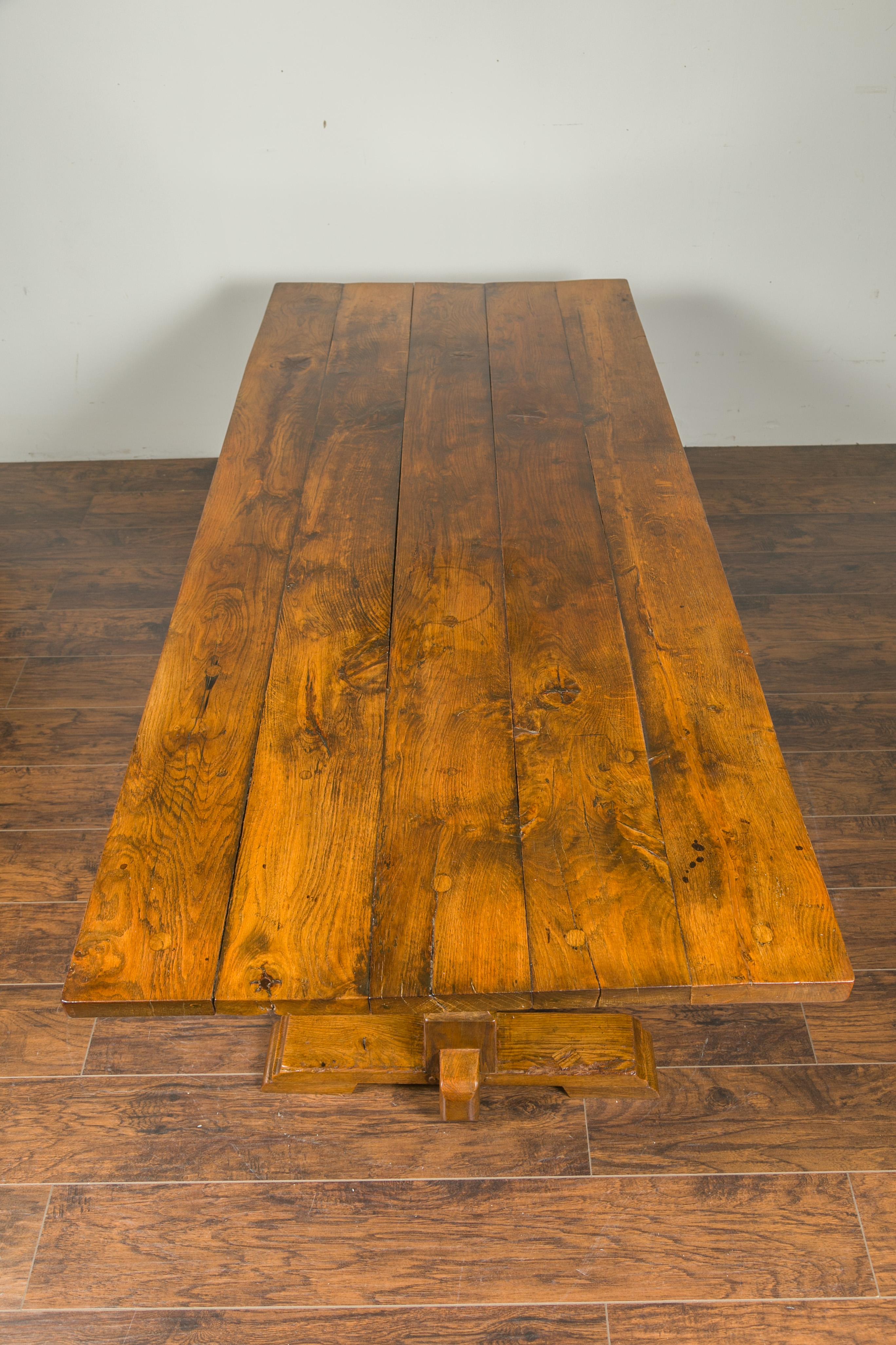 19th Century English 1870s Elm and Walnut Farm Table with Trestle Base and Baluster Legs