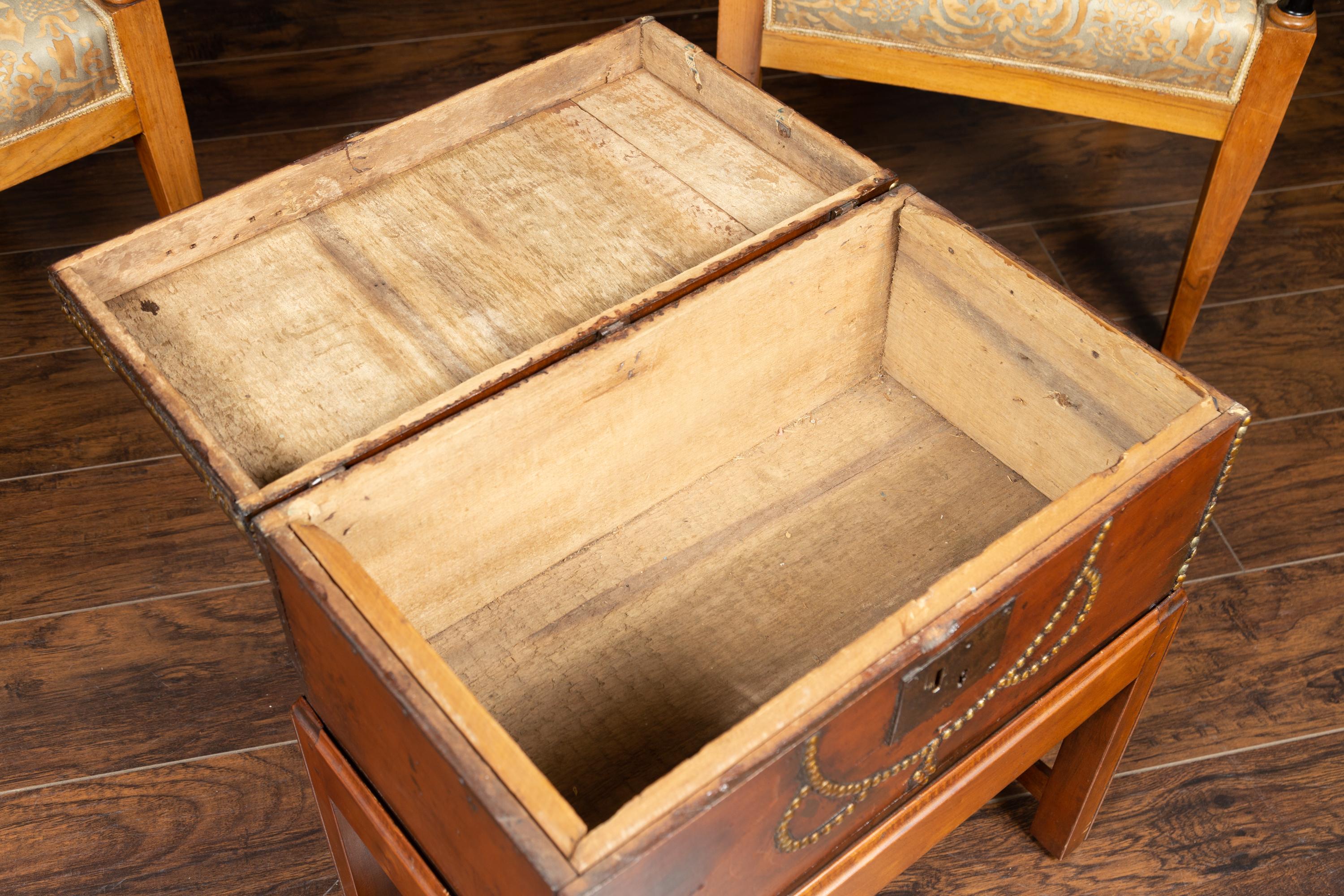 English 1870s Leather Bound Box with Brass Studs, Mounted on Custom Wooden Stand For Sale 1