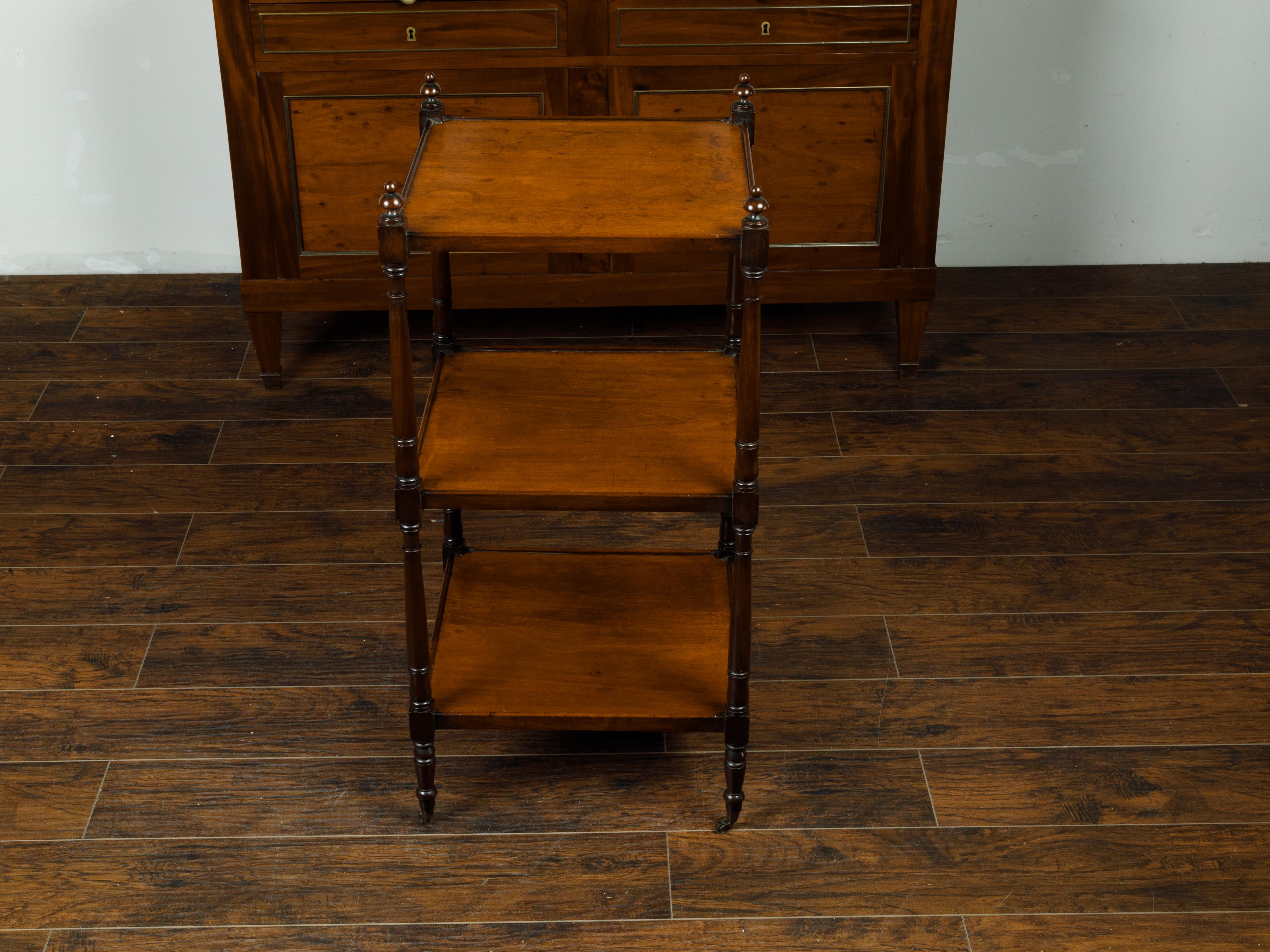 English 1870s Mahogany Three-Tiered Trolley with Turned Side Posts and Casters For Sale 5