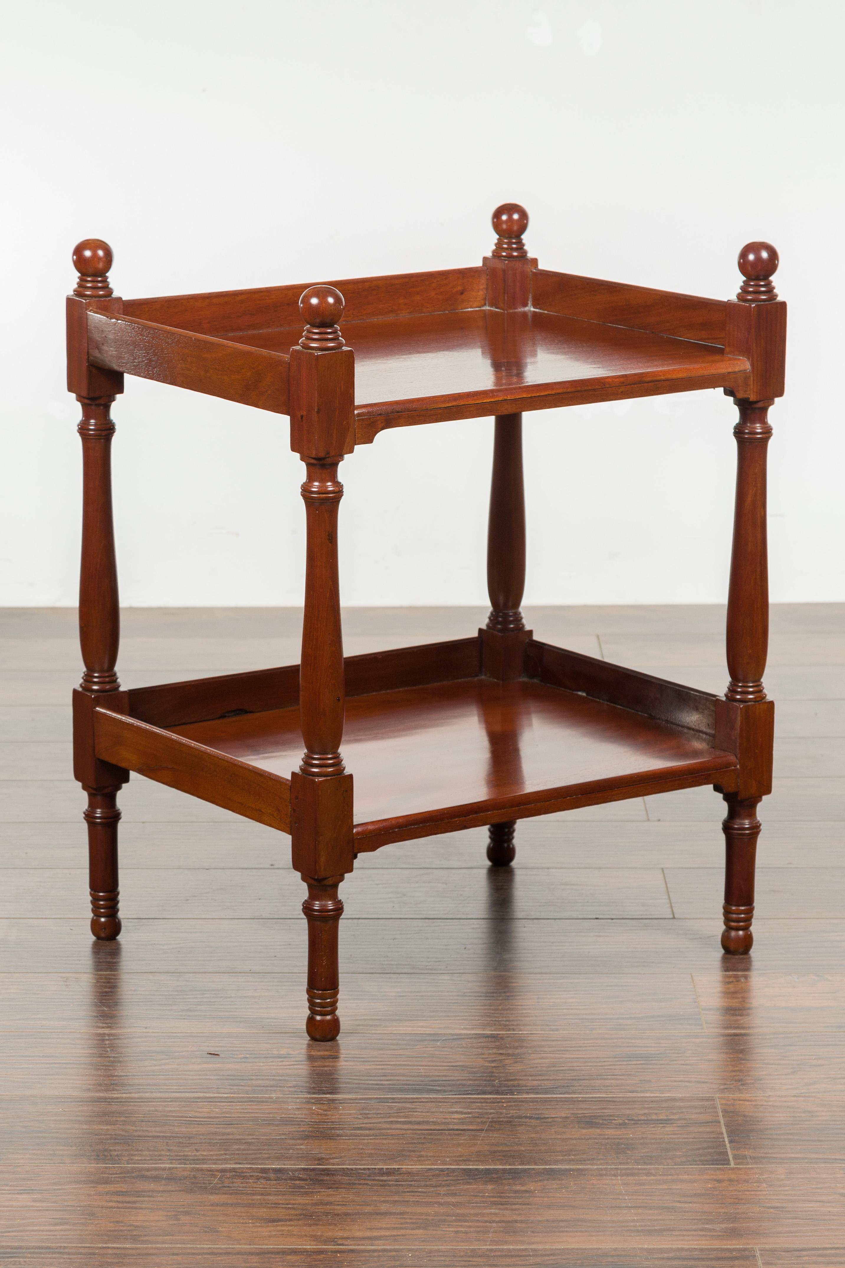 English 1870s Mahogany Tiered Table with Turned Legs and Low Shelf and Finials 6