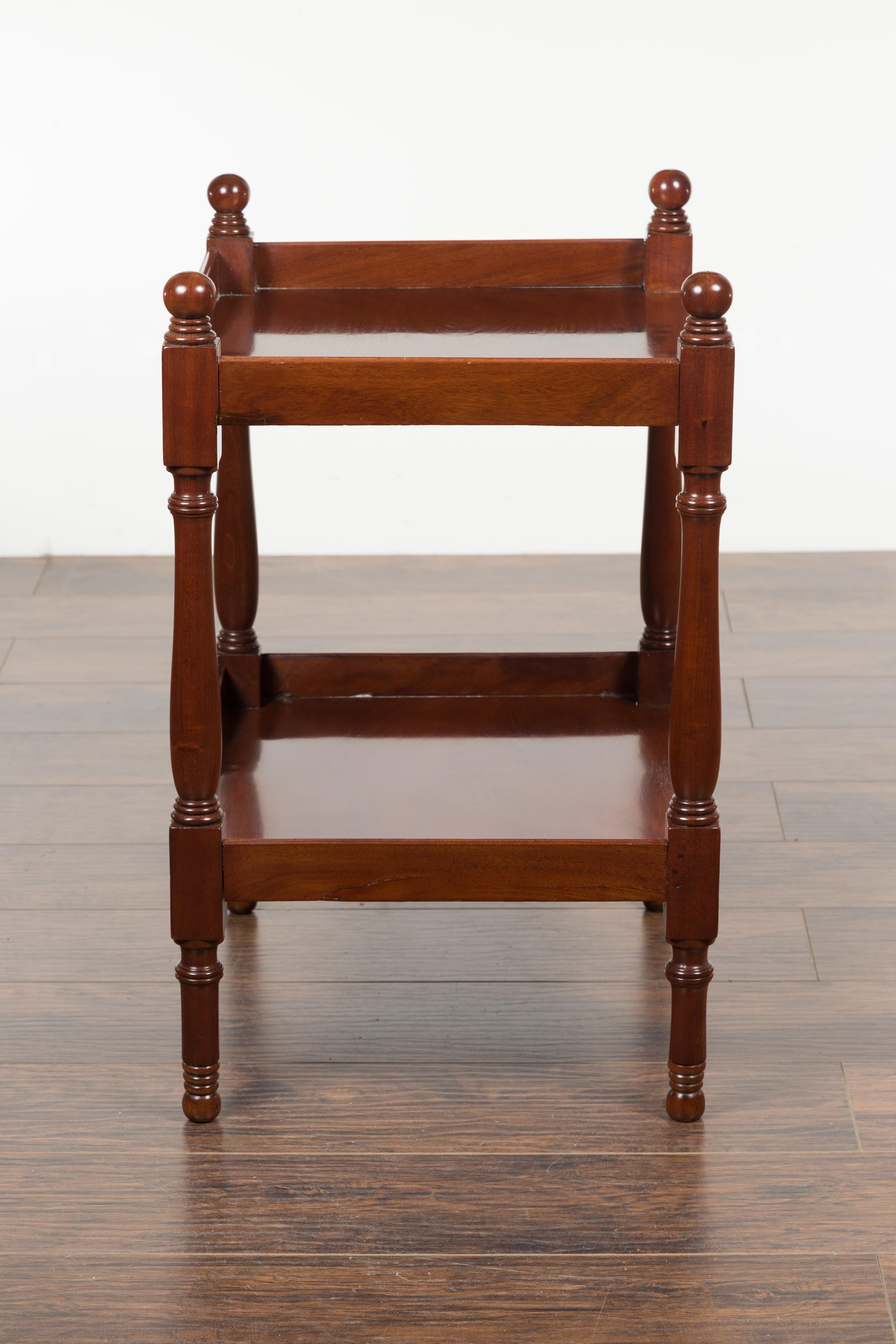 English 1870s Mahogany Tiered Table with Turned Legs and Low Shelf and Finials 8