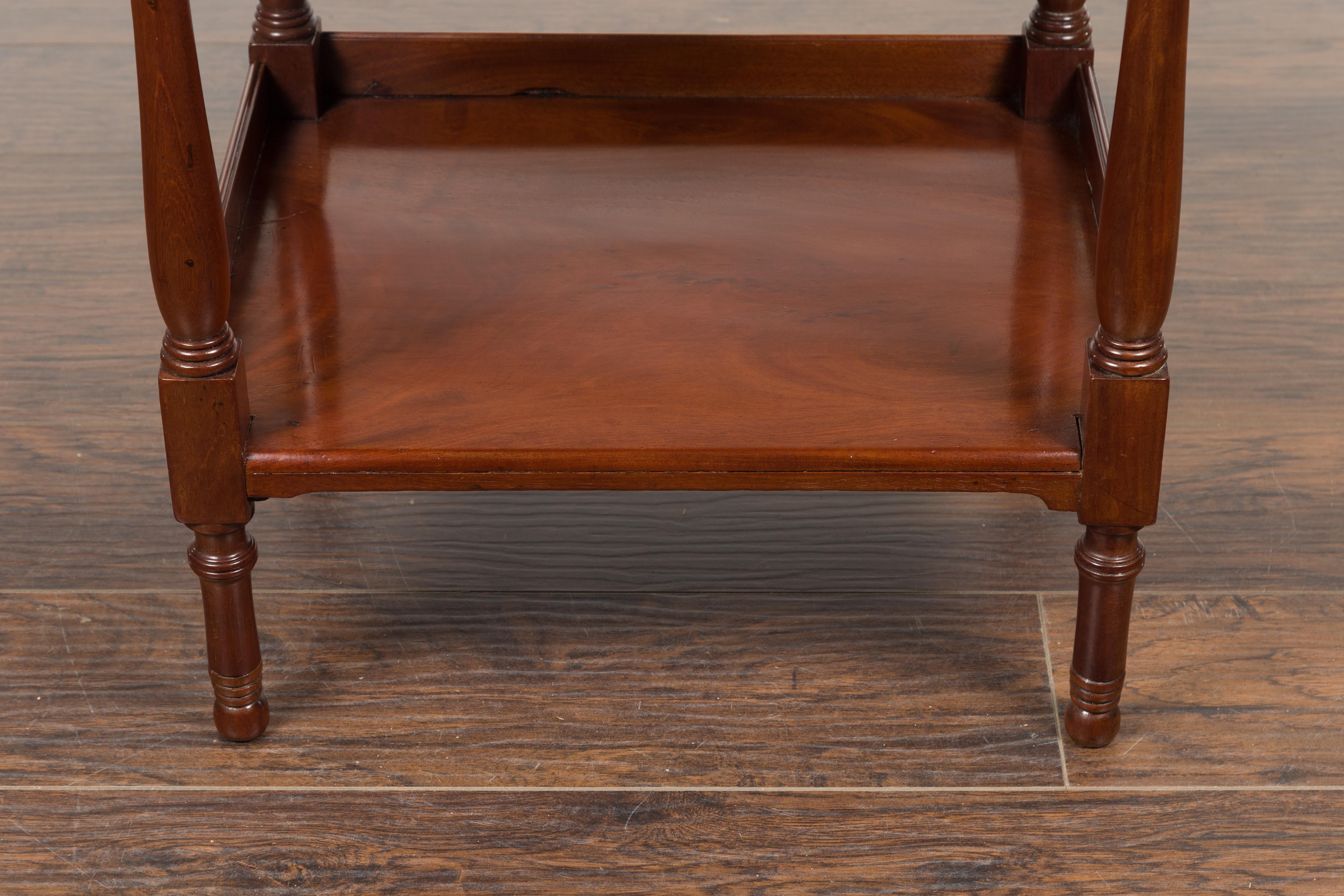 English 1870s Mahogany Tiered Table with Turned Legs and Low Shelf and Finials 3