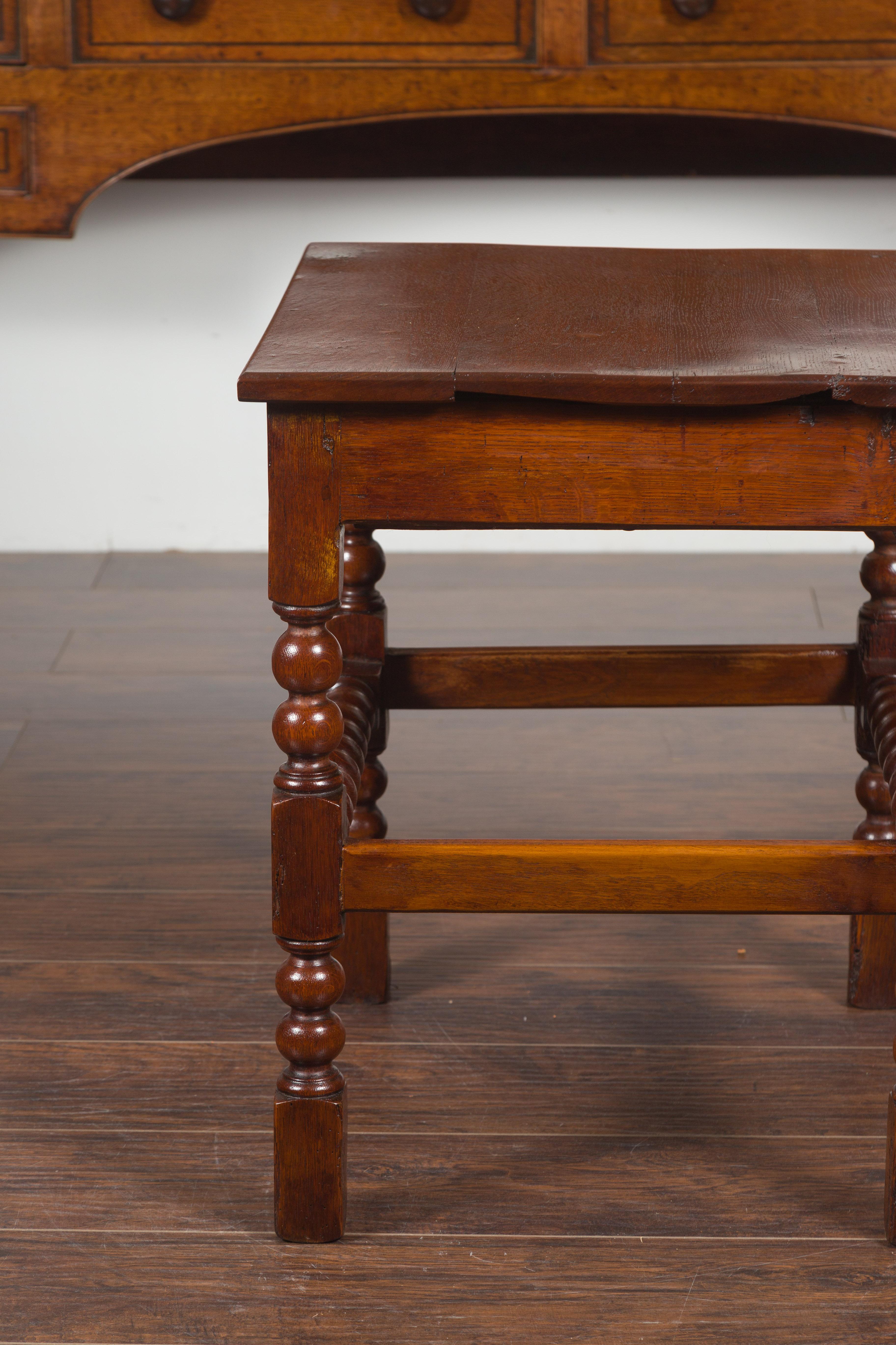 English 1870s Oak Bobbin Leg Side Table with Single Drawer and Stretchers For Sale 7