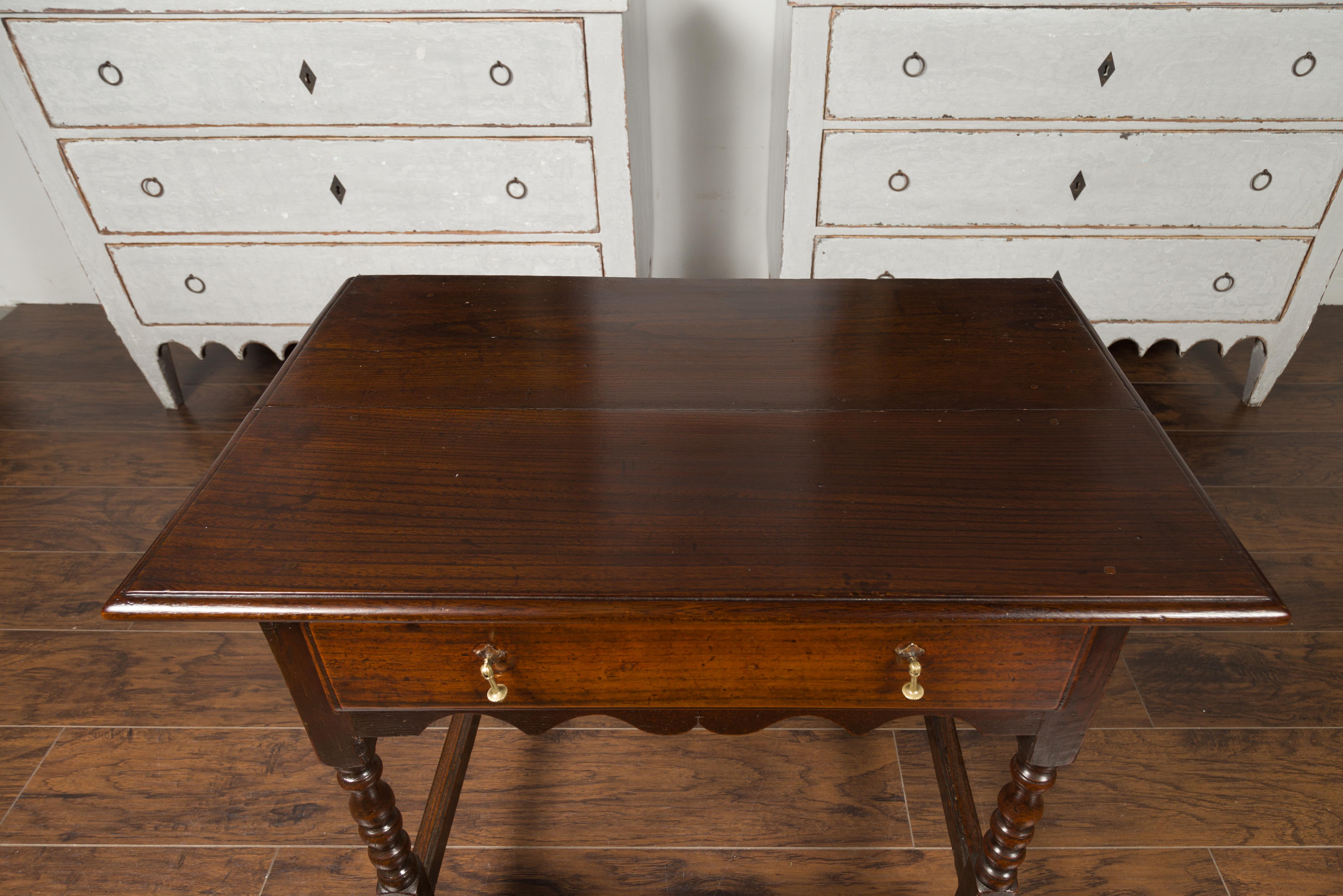 English 1870s Oak Side Table with Single Drawer, Turned Legs and Carved Apron 9
