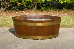 English 1870s Oval Oak Planter or Wine Cooler with Brass Braces and Liner
