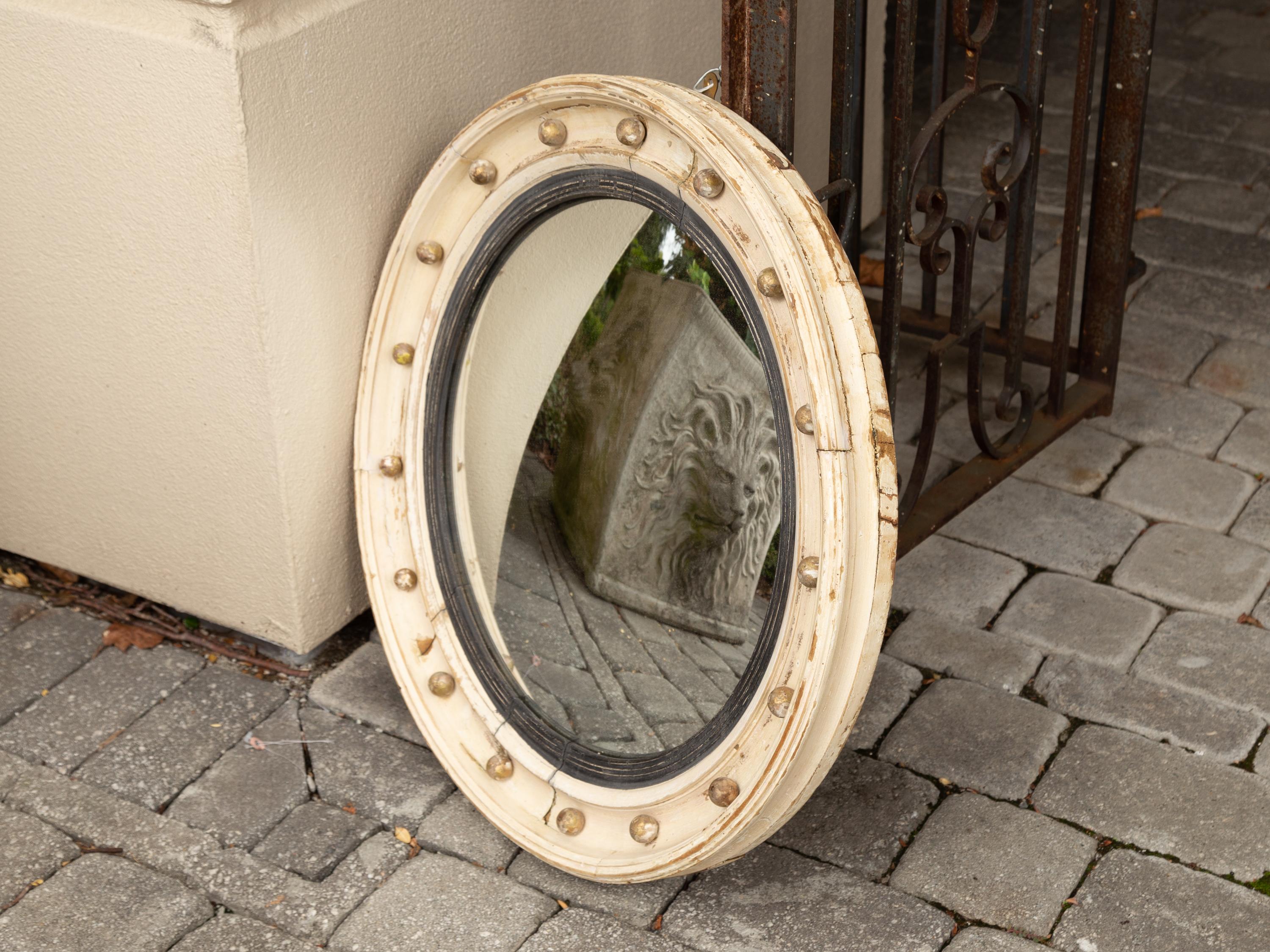 English 1870s Painted Wood Convex Bullseye Mirror with Ebonized Accents In Good Condition In Atlanta, GA
