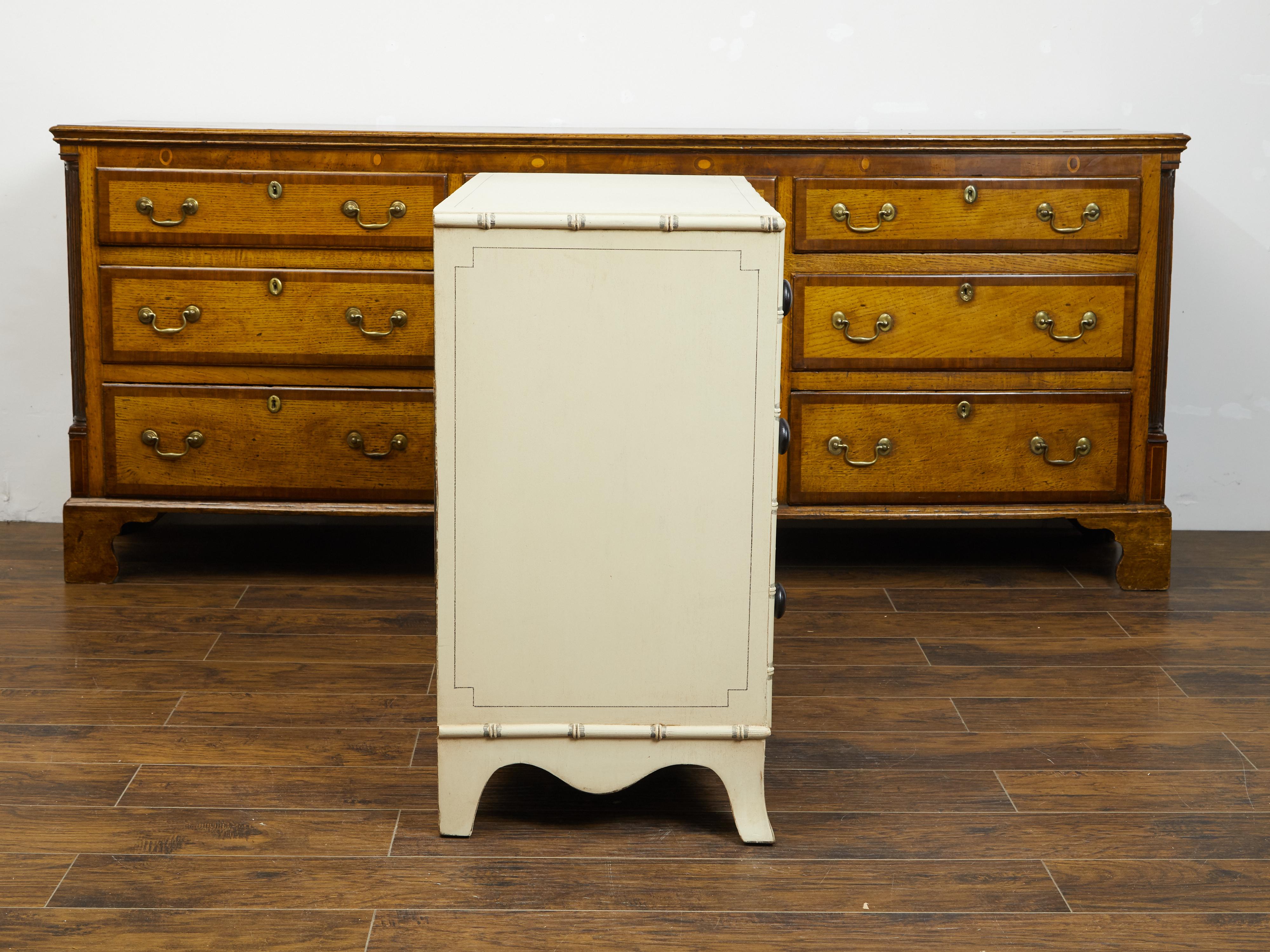 English 1870s Painted Wood Four-Drawer Chest with Splayed Bracket Feet 3
