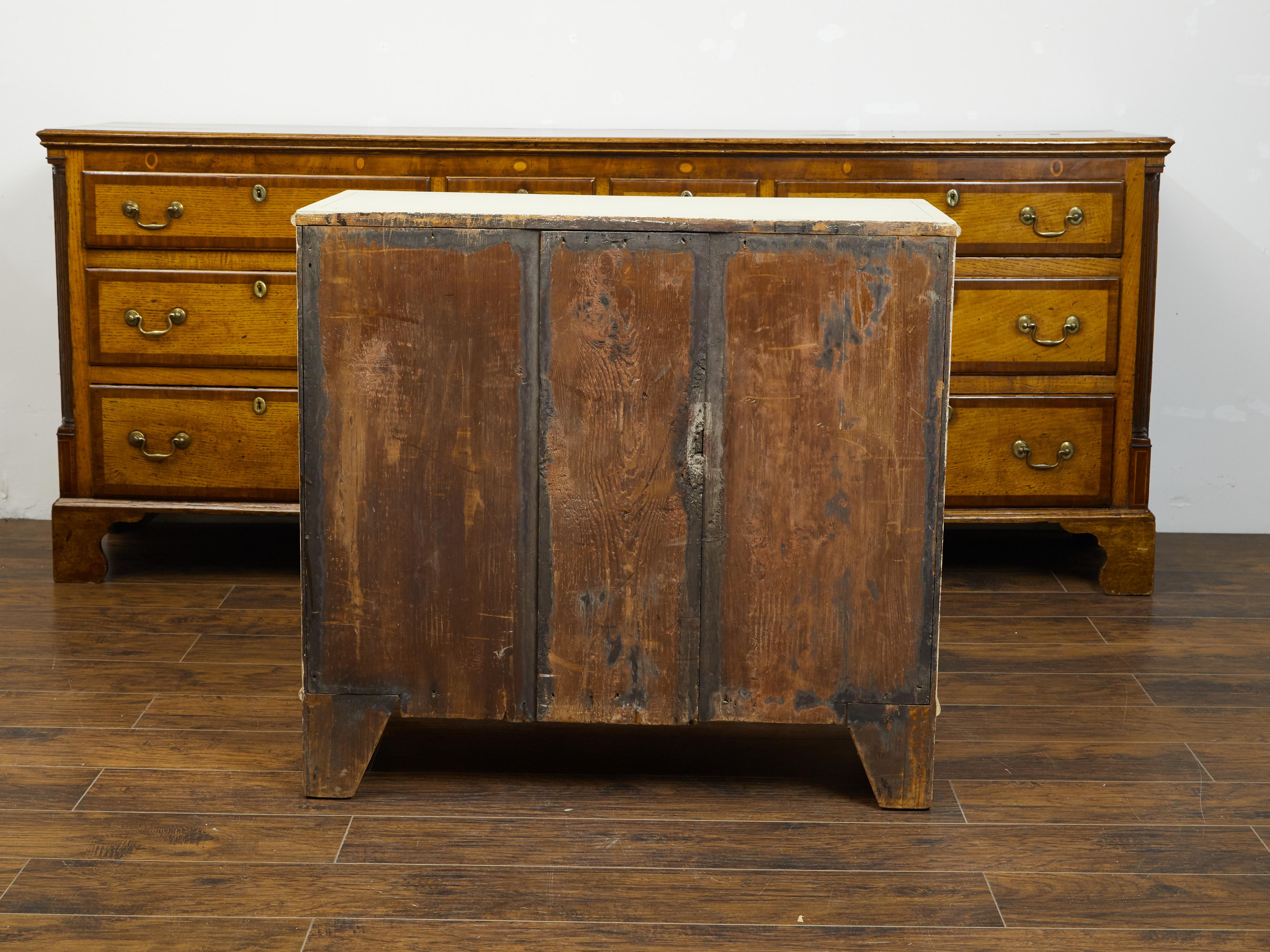English 1870s Painted Wood Four-Drawer Chest with Splayed Bracket Feet 4