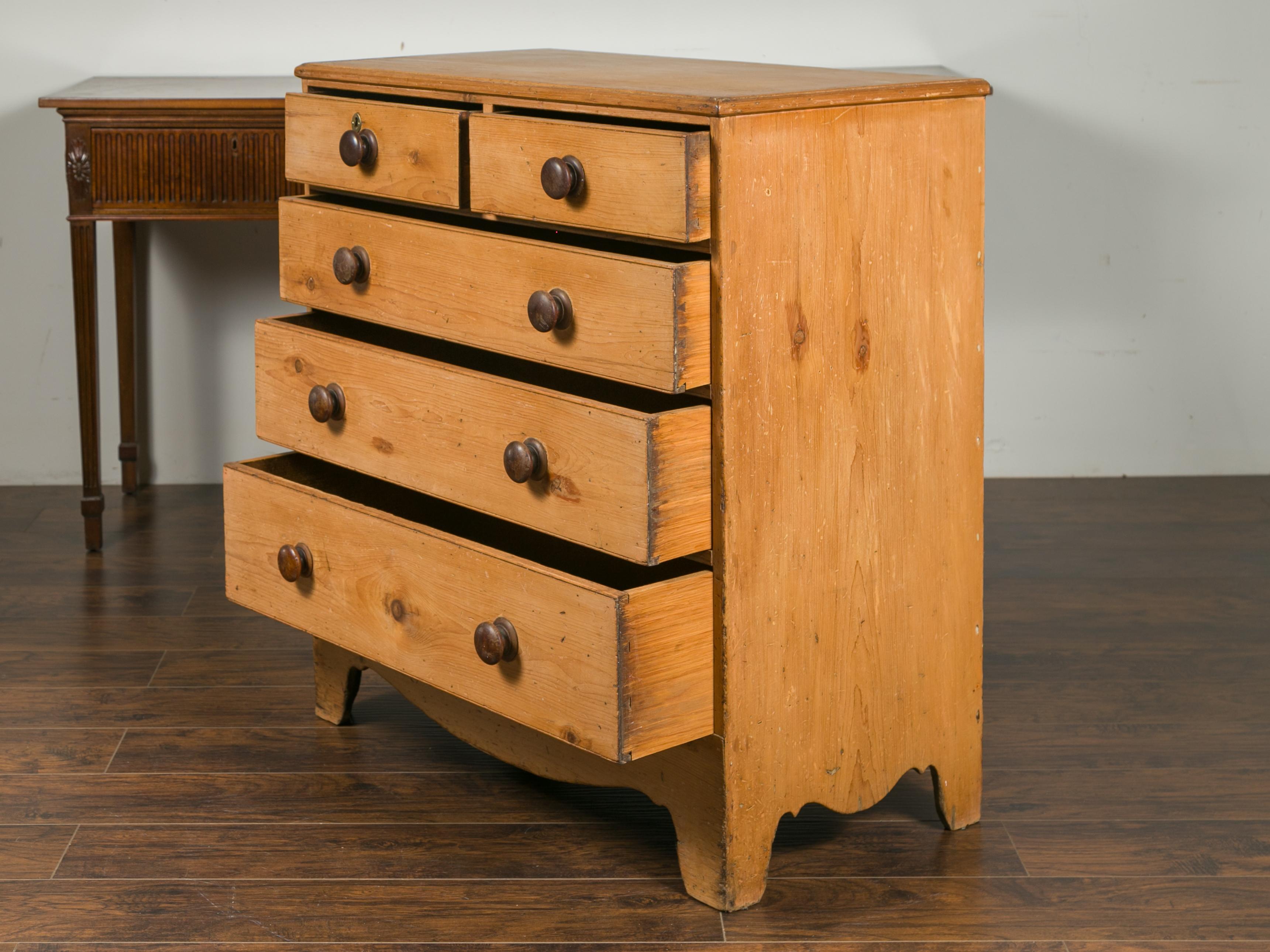 English 1870s Pine Five-Drawer Chest with Valanced Apron and Wooden Pulls 3