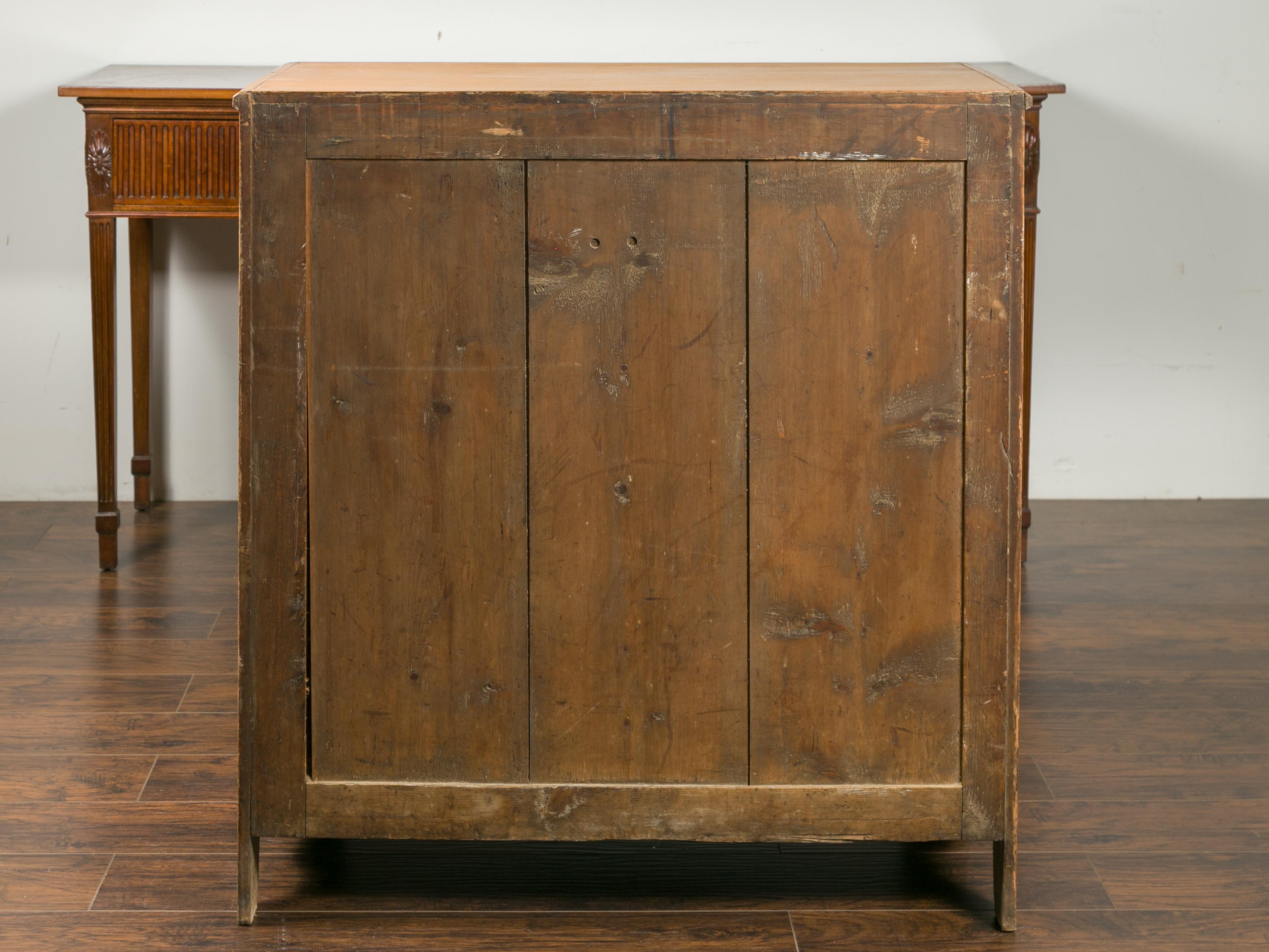 English 1870s Pine Five-Drawer Chest with Valanced Apron and Wooden Pulls 4