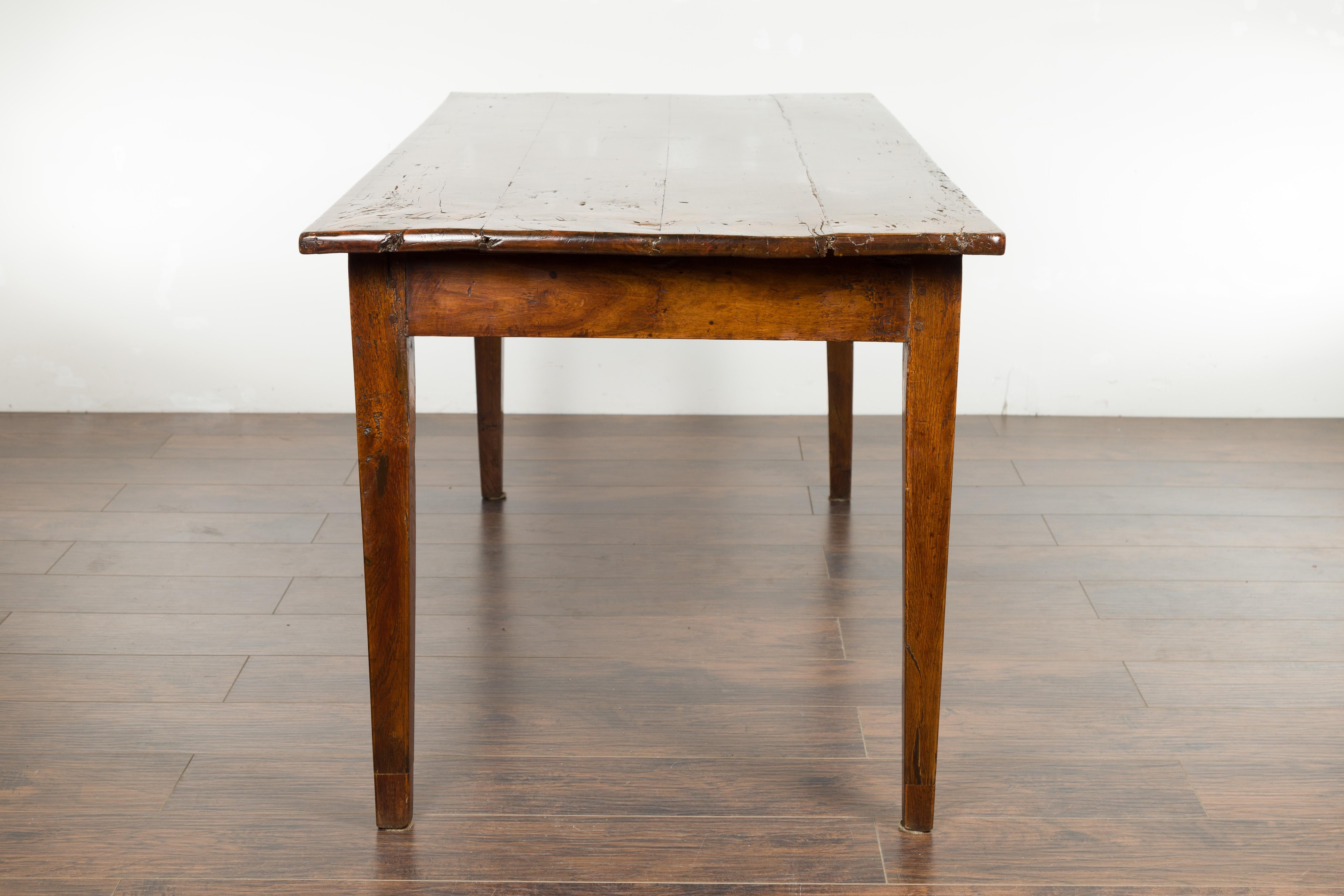 English 1870s Rustic Elm Farm Table with Single Drawer and Tapered Legs 11
