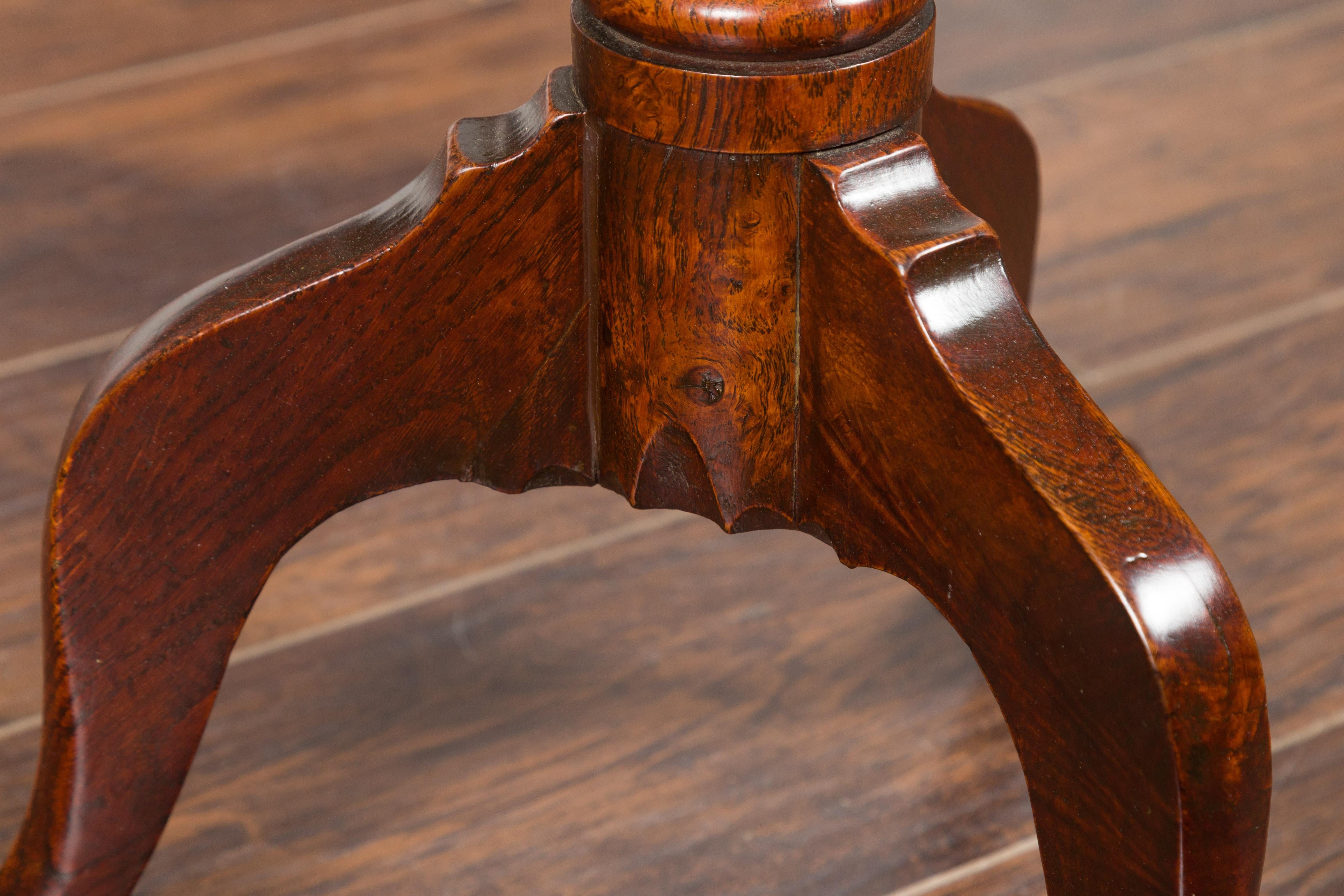 English 1870s Tilt-Top Oak Gueridon Pedestal Table with Tripod Base 8