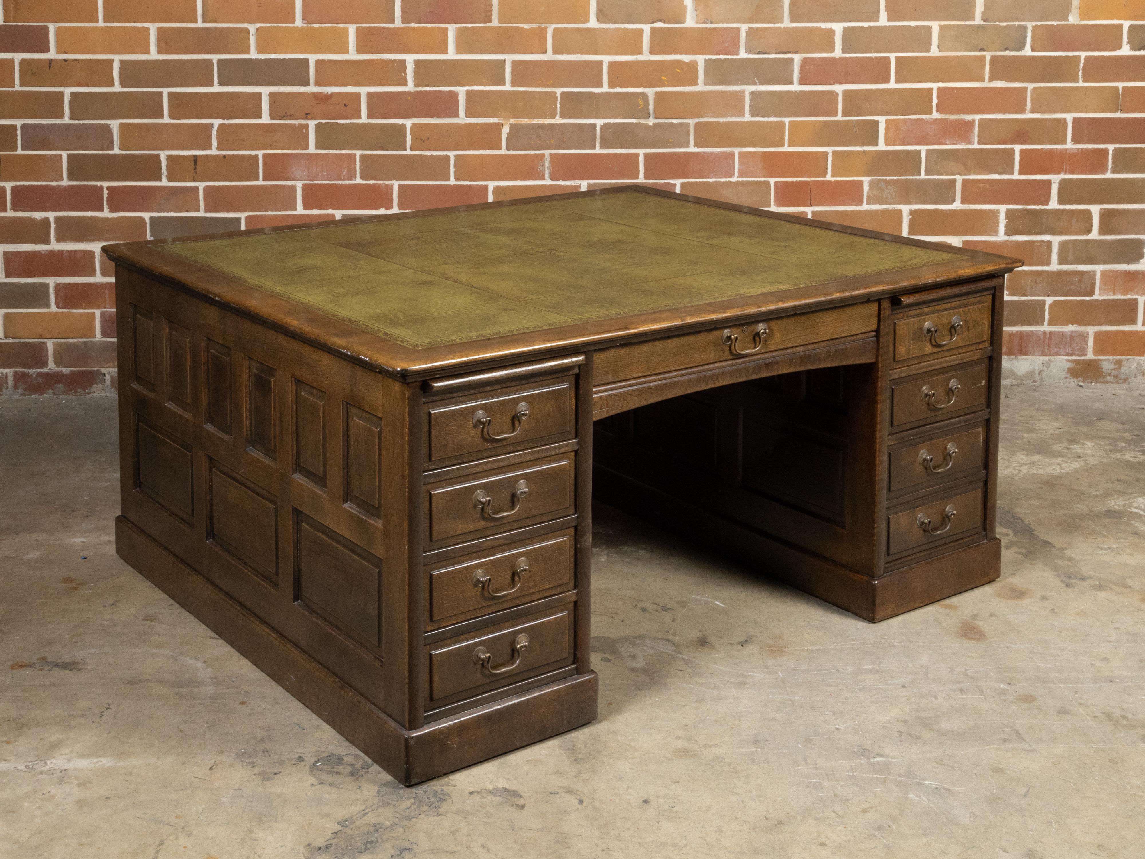English 1870s Wood and Green Leather Partner's Desk with Multiple Drawers For Sale 2