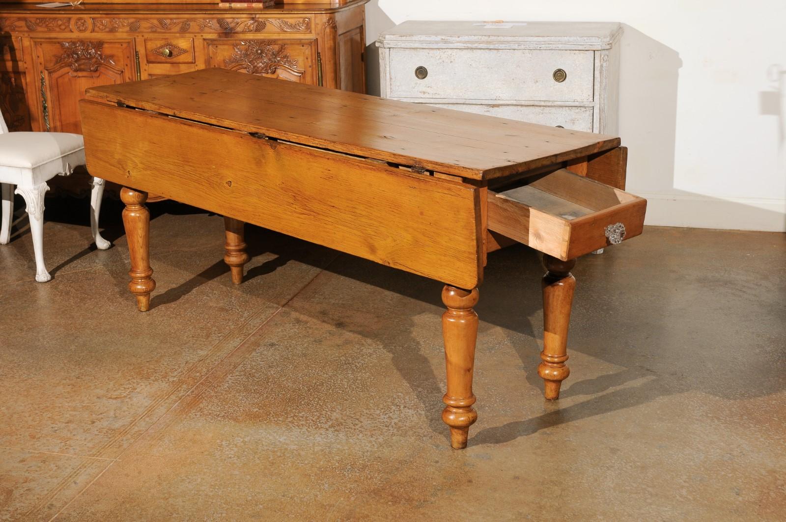 English 1875s Pine Drop Leaf Table with Two Lateral Drawers and Turned Legs For Sale 4