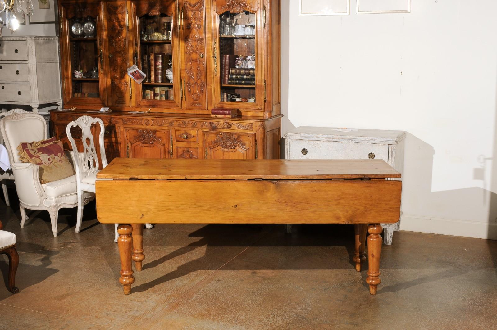 English 1875s Pine Drop Leaf Table with Two Lateral Drawers and Turned Legs For Sale 5