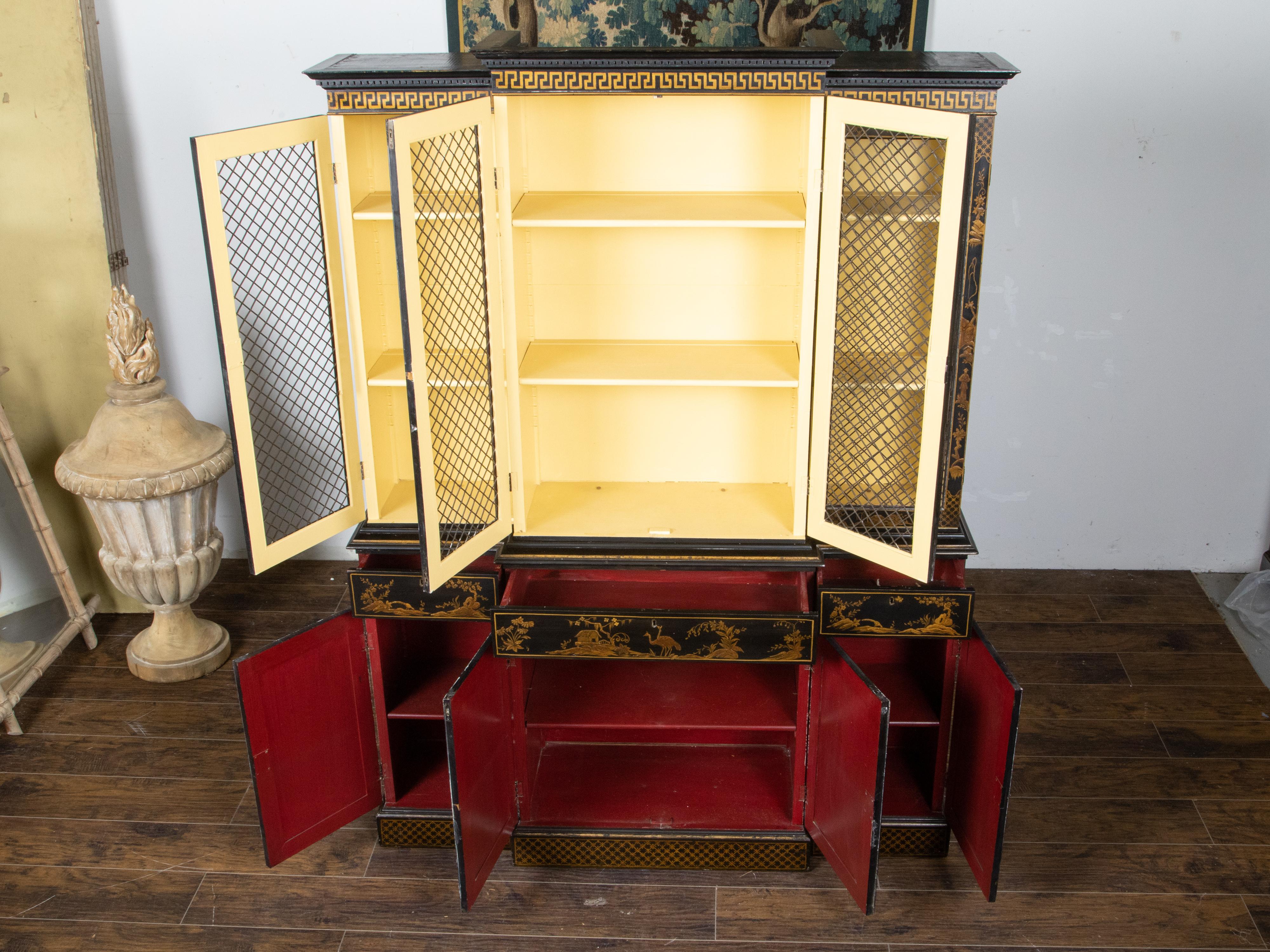 English 1880s Black and Gold Breakfront Two Part Bookcase with Chinoiserie Décor For Sale 1