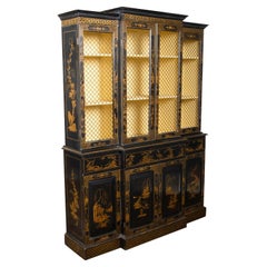 English 1880s Black and Gold Breakfront Two Part Bookcase with Chinoiserie Décor