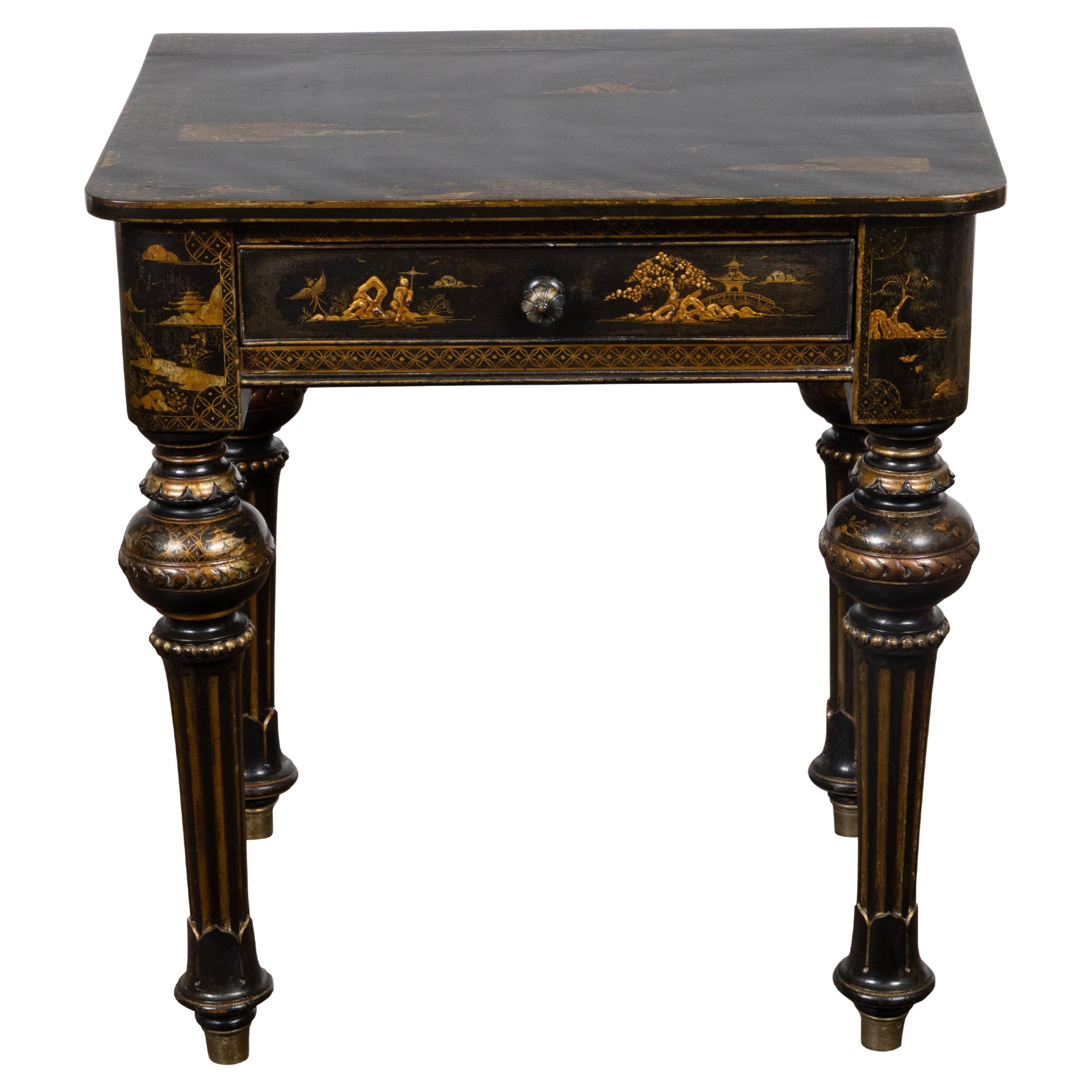English 1880s Black and Gold Japanned Side Table with Chinoiserie Décor For Sale