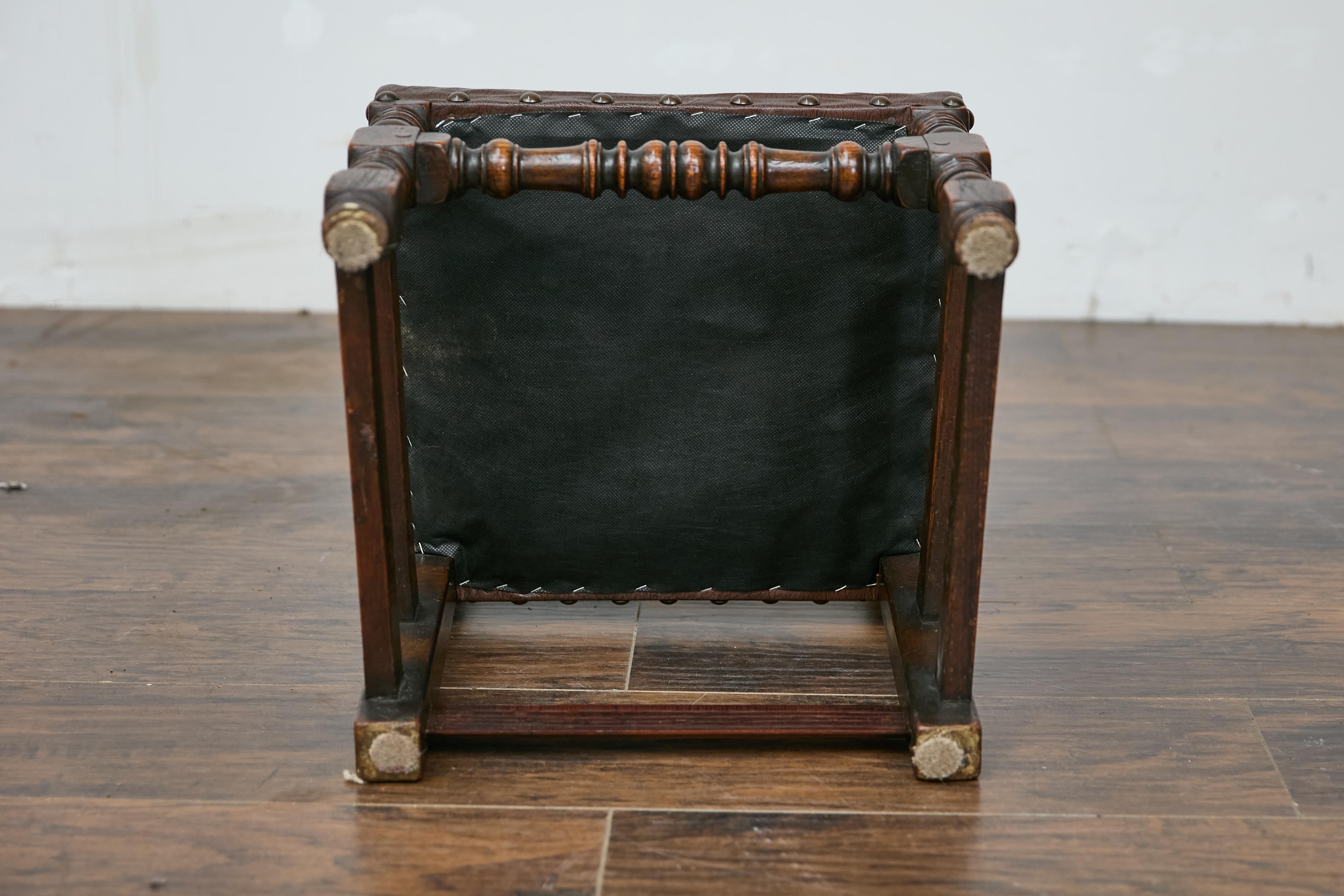 English 1880s Child's Chair with Turned Legs and Oil Cloth Upholstery For Sale 8