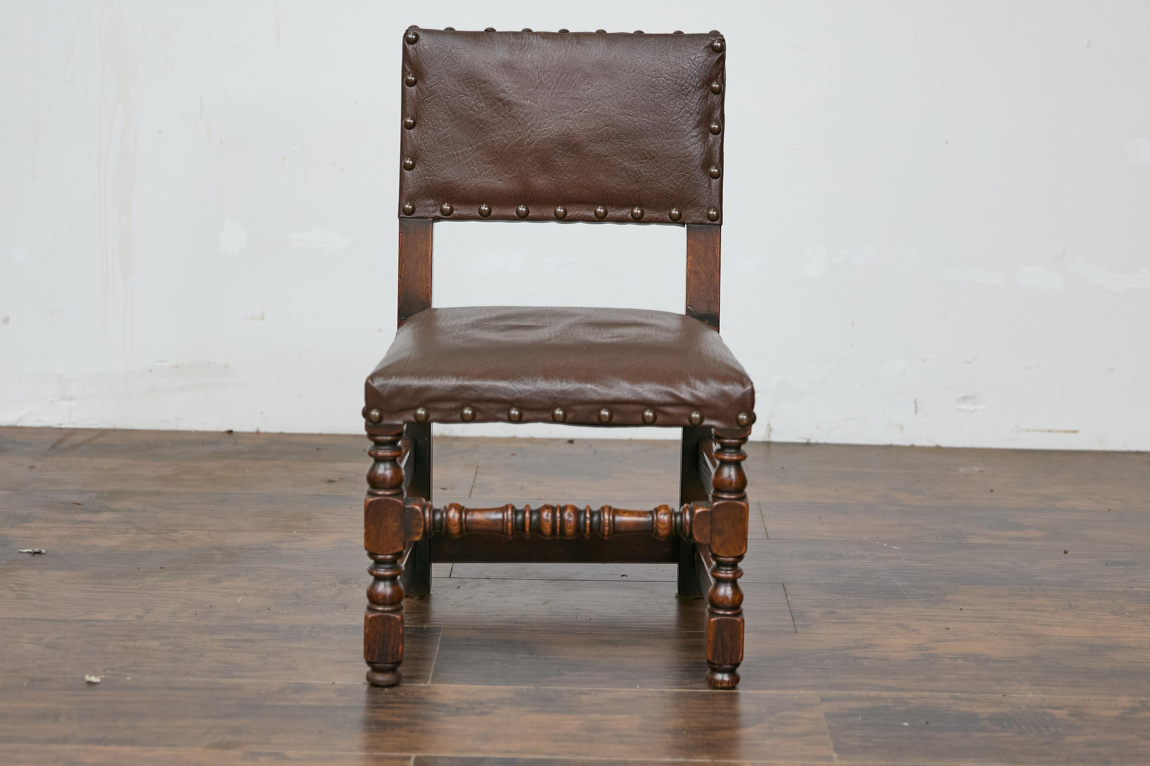 English 1880s Child's Chair with Turned Legs and Oil Cloth Upholstery For Sale 9