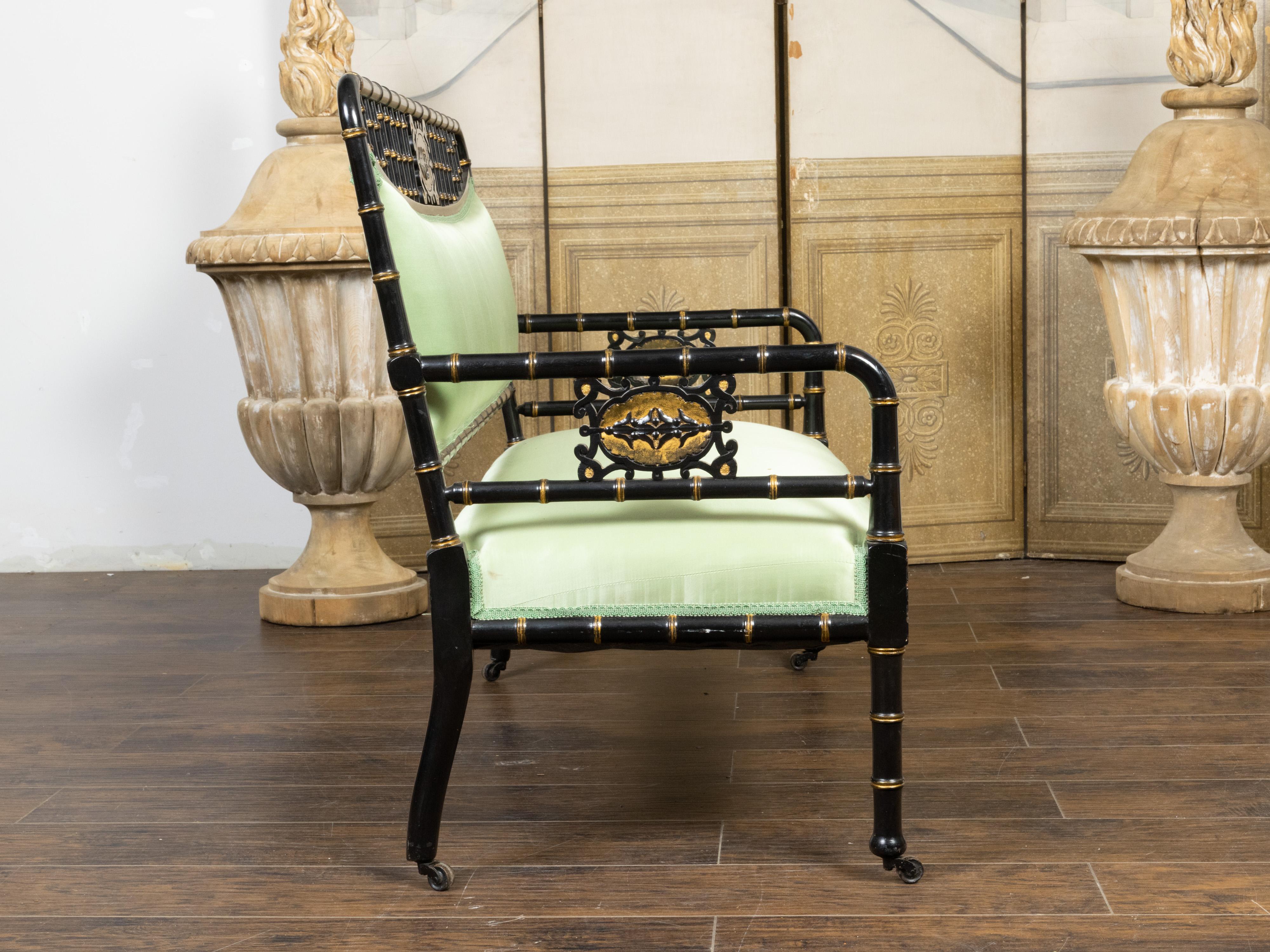 English 1880s Ebonized Faux Bamboo Bench with Gilt Accents and Green Upholstery In Good Condition In Atlanta, GA