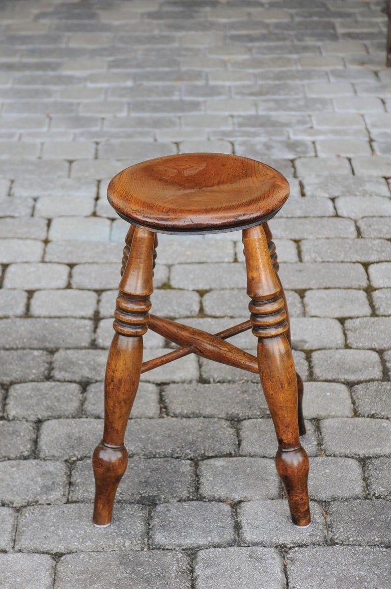 English 1880s Elm Stools with Turned Legs and SpindleShaped Cross