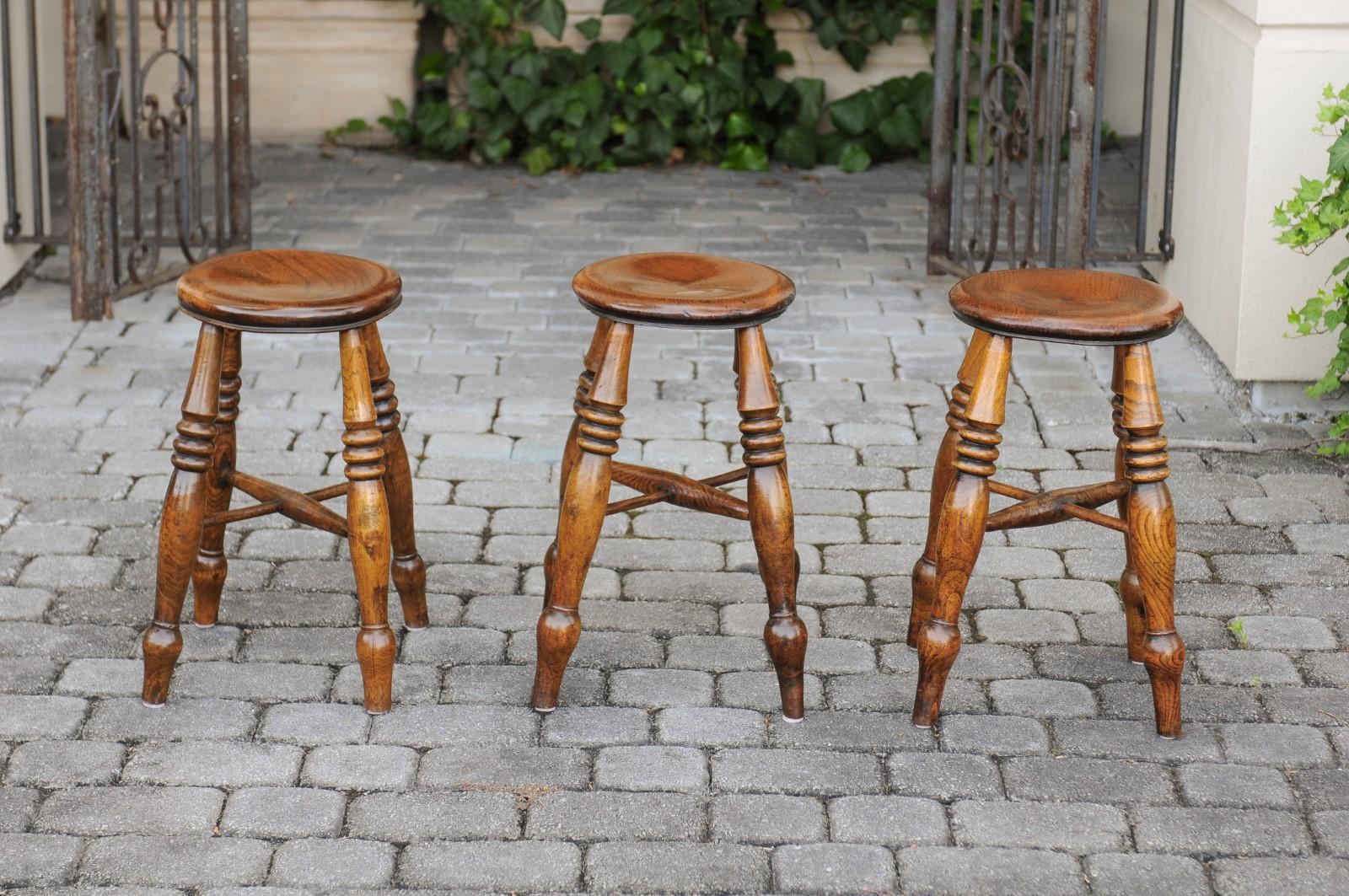 English 1880s Elm Stools with Turned Legs and Spindle-Shaped Cross Stretchers 1