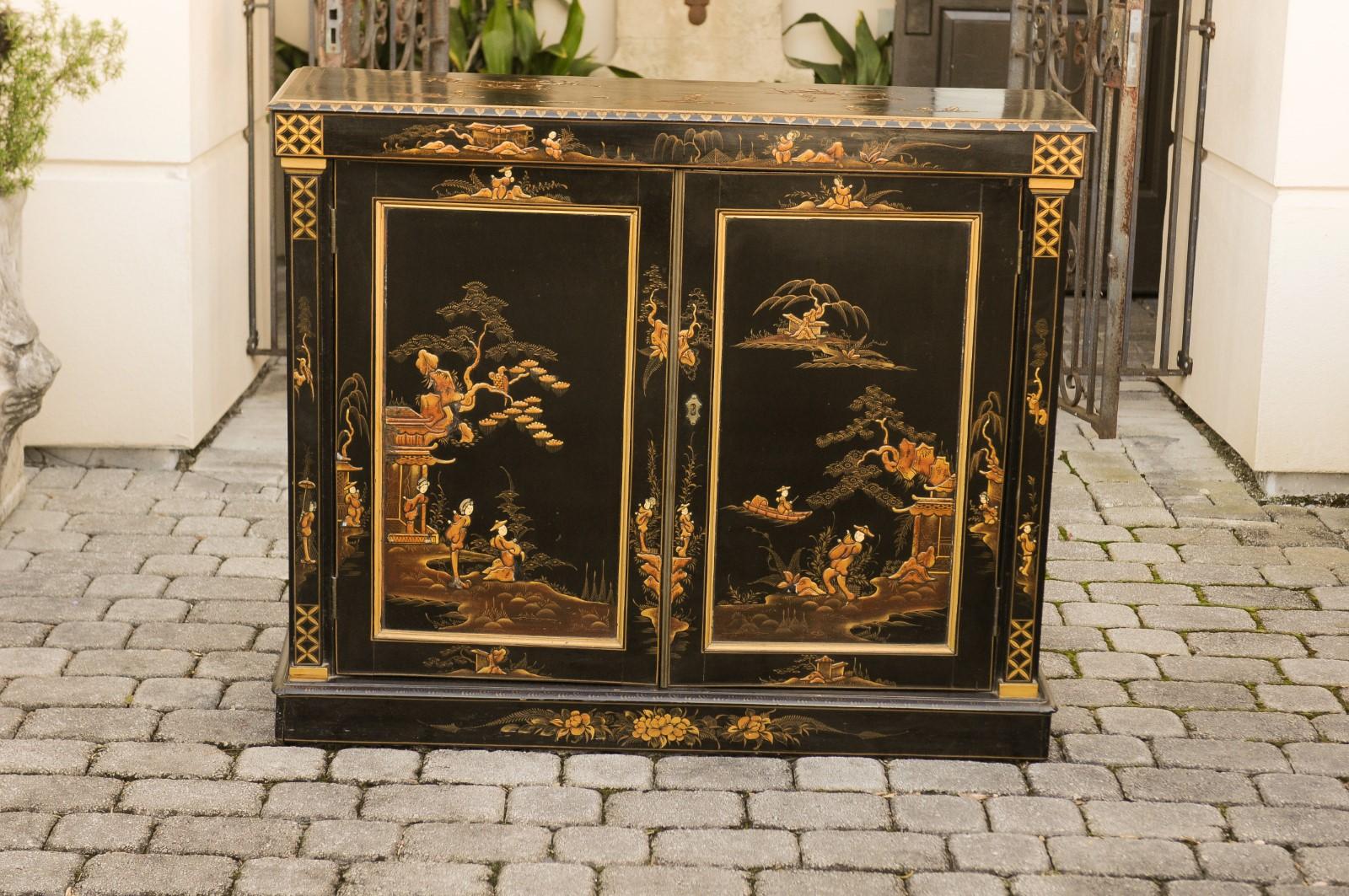 English 1880s Japanned Black Two-Door Buffet with Hand Painted Chinoiserie Decor 9