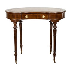 English 1880s Mahogany Kidney Table with Leather Top, Banding and Casters